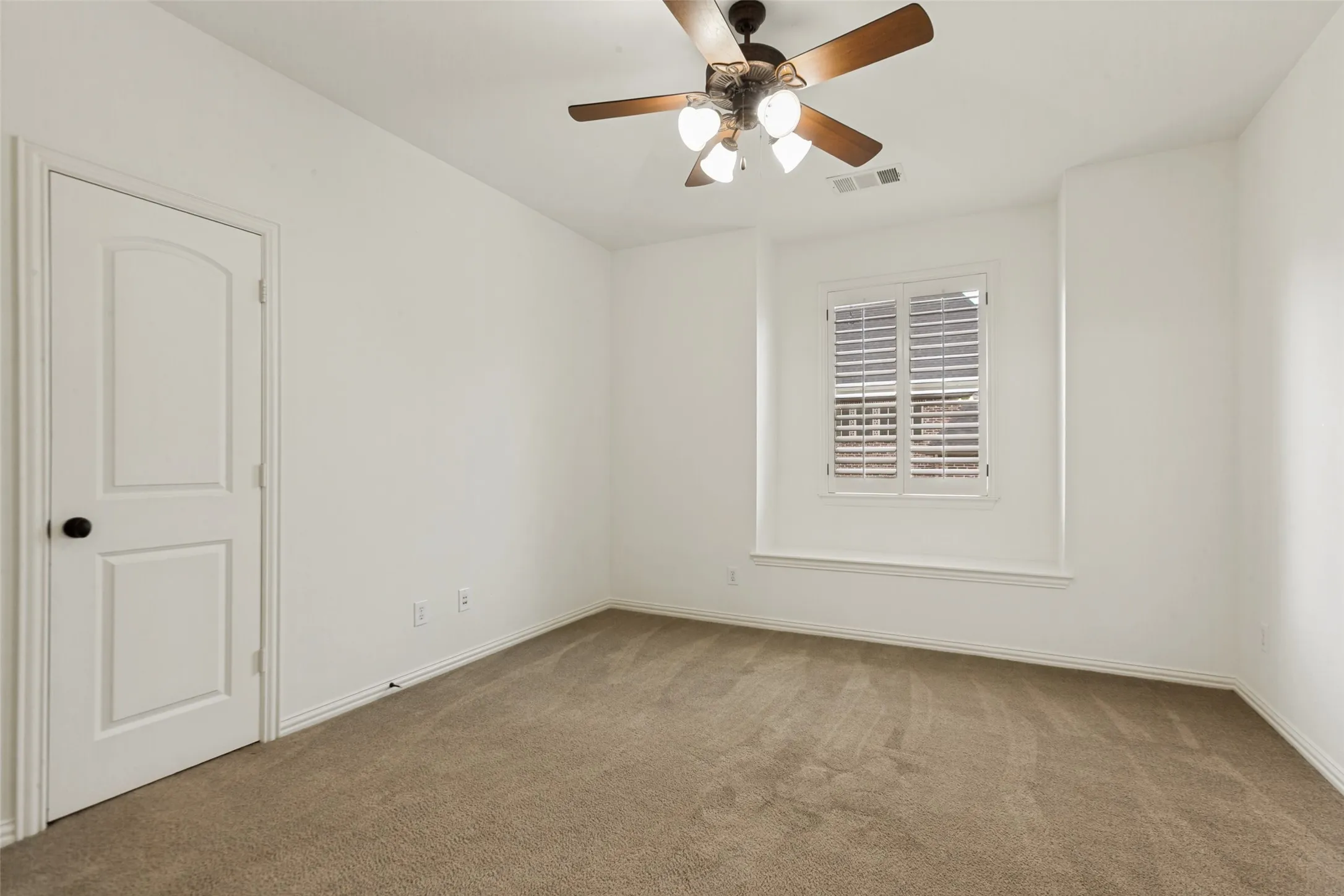 Single Family Residence For Sale in Collin County , 4080 Chimney Rock Drive, Prosper, Texas 75078, 5 Bedroom, 6 Bathroom, 3 Garage spaces, 5,193 Sqft, built in 2009, mls#21301326, Real Estate Agent in Prosper, Homes For Sale in Collin county, Homes For Sale in Prosper, Realtor in Prosper Texas, Real Estate Brokerage Independent Realty Texas, Luminita Cordes Realtor