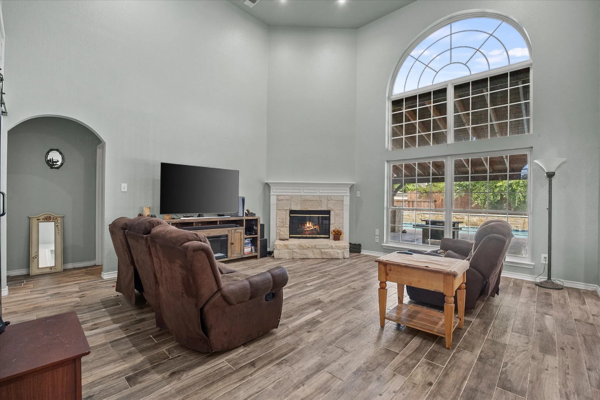 Single Family Residence For Sale in Dallas County , 9109 Hogan Drive, Rowlett, Texas 75089, 4 Bedroom, 3 Bathroom, 2 Garage spaces, 2,988 Sqft, built in 2002, mls#21301374, Real Estate Agent in Rowlett, Homes For Sale in Dallas county, Homes For Sale in Rowlett, Realtor in Rowlett Texas, Real Estate Brokerage Independent Realty Texas, Luminita Cordes Realtor