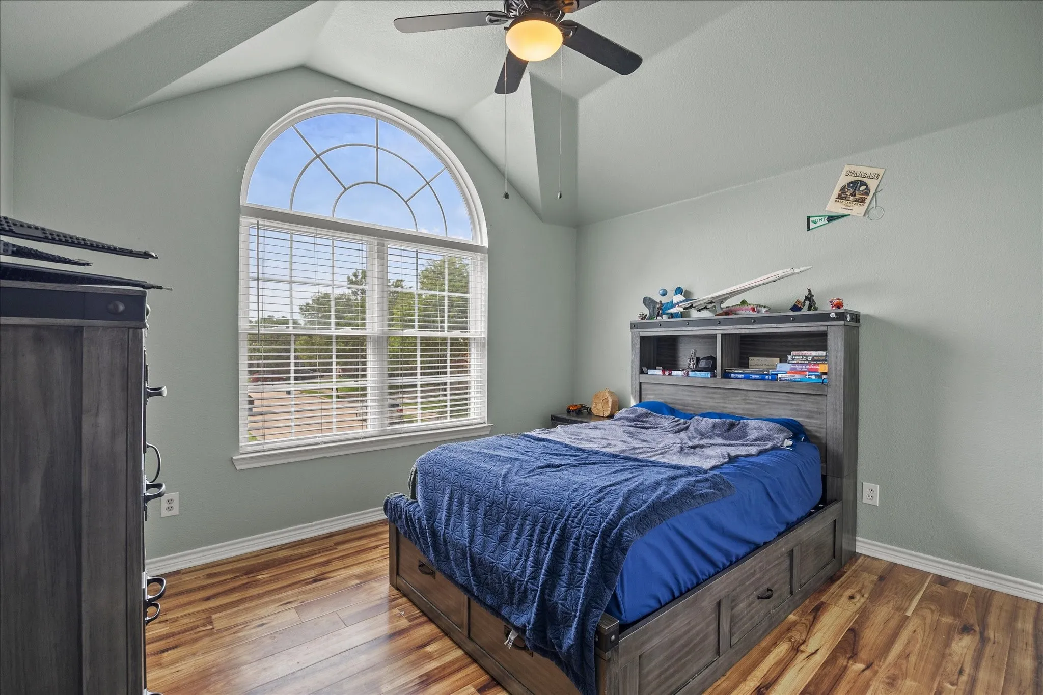 Single Family Residence For Sale in Dallas County , 9109 Hogan Drive, Rowlett, Texas 75089, 4 Bedroom, 3 Bathroom, 2 Garage spaces, 2,988 Sqft, built in 2002, mls#21301374, Real Estate Agent in Rowlett, Homes For Sale in Dallas county, Homes For Sale in Rowlett, Realtor in Rowlett Texas, Real Estate Brokerage Independent Realty Texas, Luminita Cordes Realtor