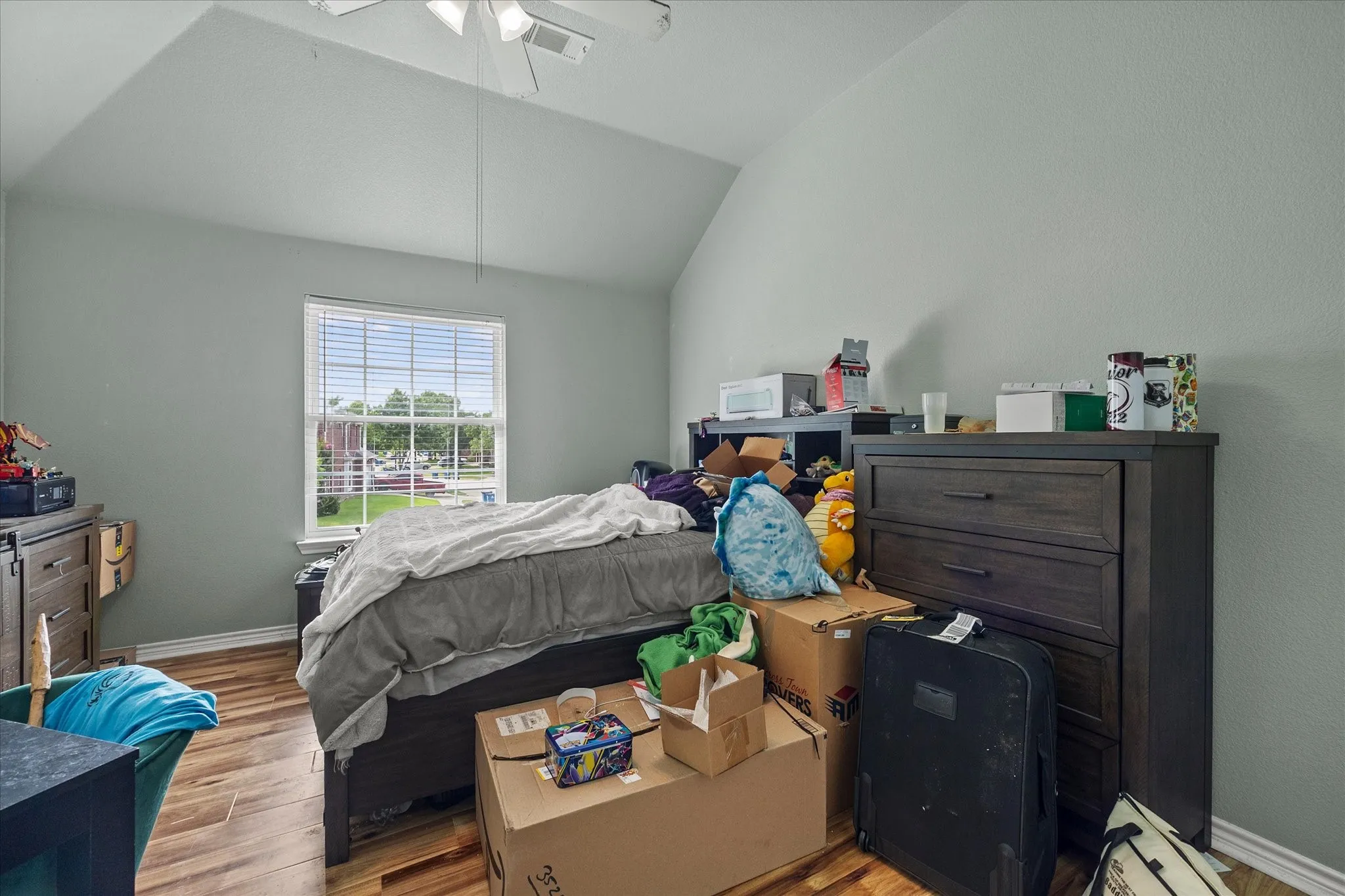 Single Family Residence For Sale in Dallas County , 9109 Hogan Drive, Rowlett, Texas 75089, 4 Bedroom, 3 Bathroom, 2 Garage spaces, 2,988 Sqft, built in 2002, mls#21301374, Real Estate Agent in Rowlett, Homes For Sale in Dallas county, Homes For Sale in Rowlett, Realtor in Rowlett Texas, Real Estate Brokerage Independent Realty Texas, Luminita Cordes Realtor