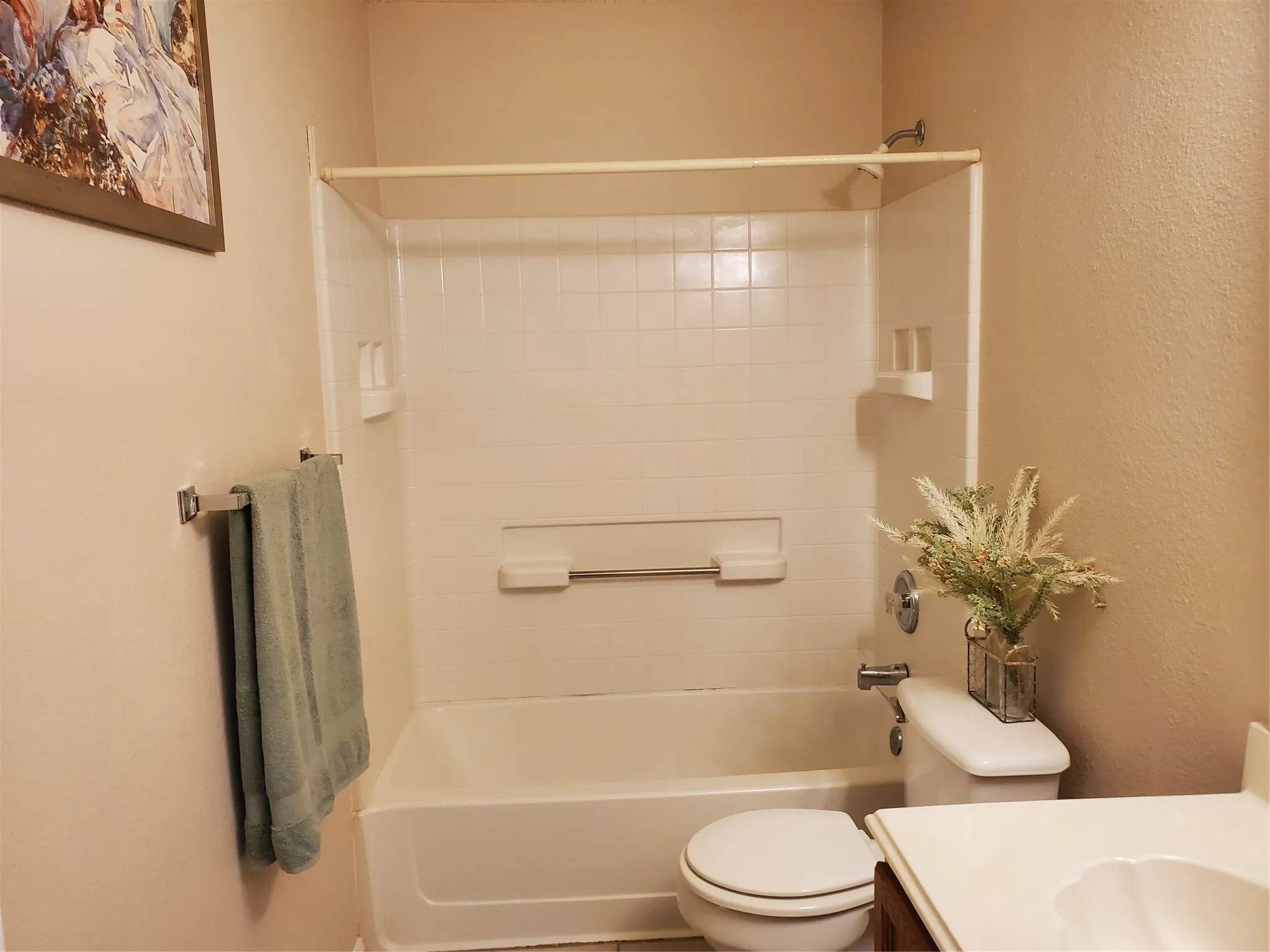 2nd bathroom.