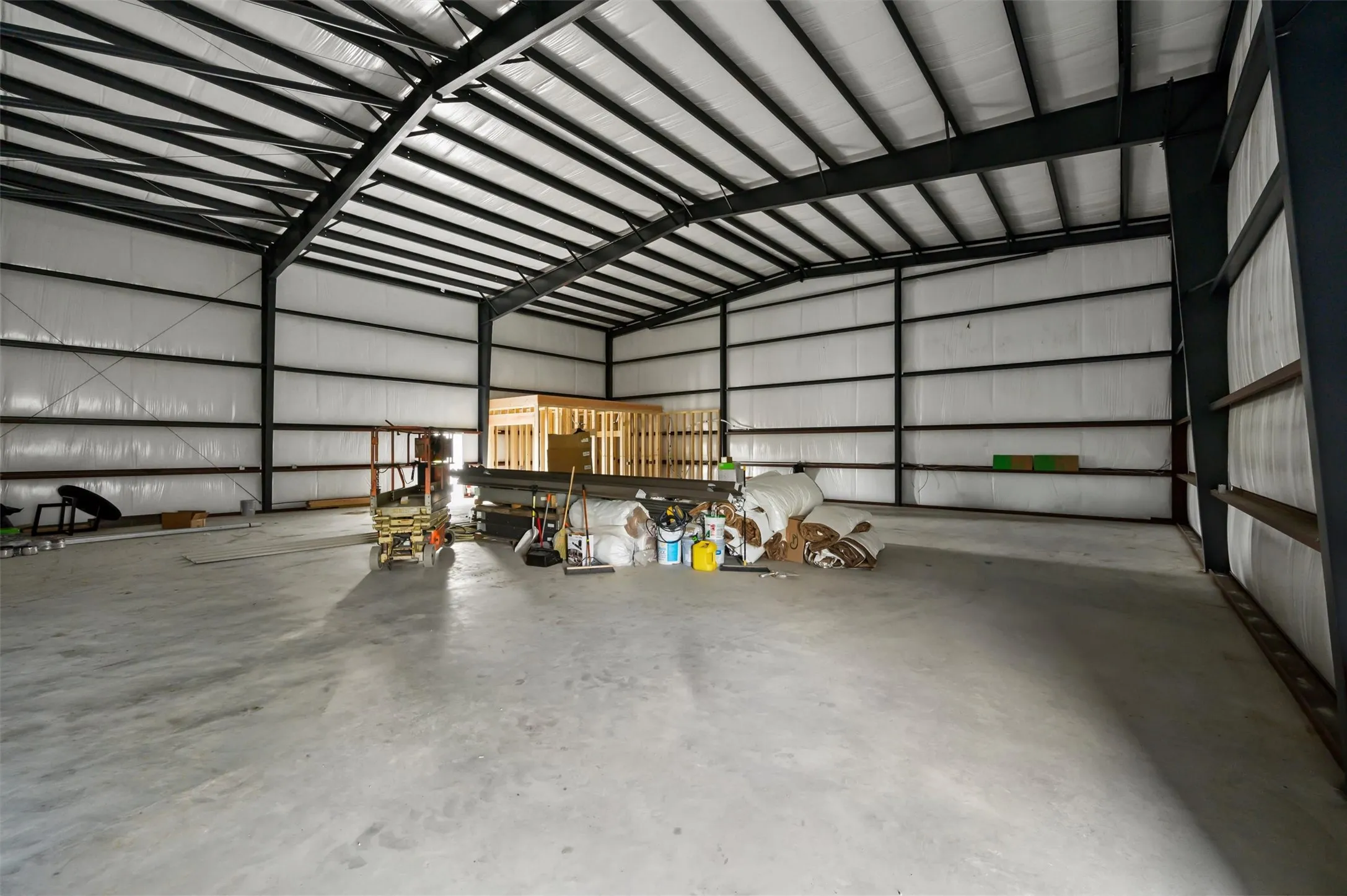 Hangar 68