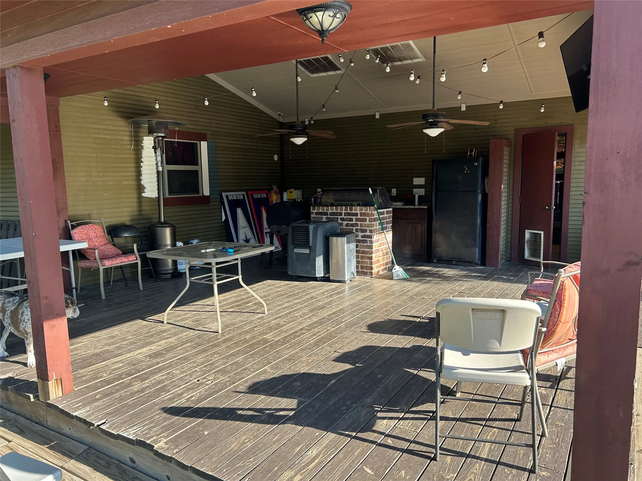 Single Family Residence For Sale in Young County , 731 Kentucky Street, Graham, Texas 76450, 3 Bedrooms, 4 Bathrooms, 2 Garage spaces, 1,208 Sqft, built in 1950, Price $325,000, mls#21301524, Real Estate Agent in Graham, Homes For Sale in Young county, Homes For Sale in Graham, Realtor in Graham Texas, Real Estate Brokerage Independent Realty Texas, Luminita Cordes Realtor