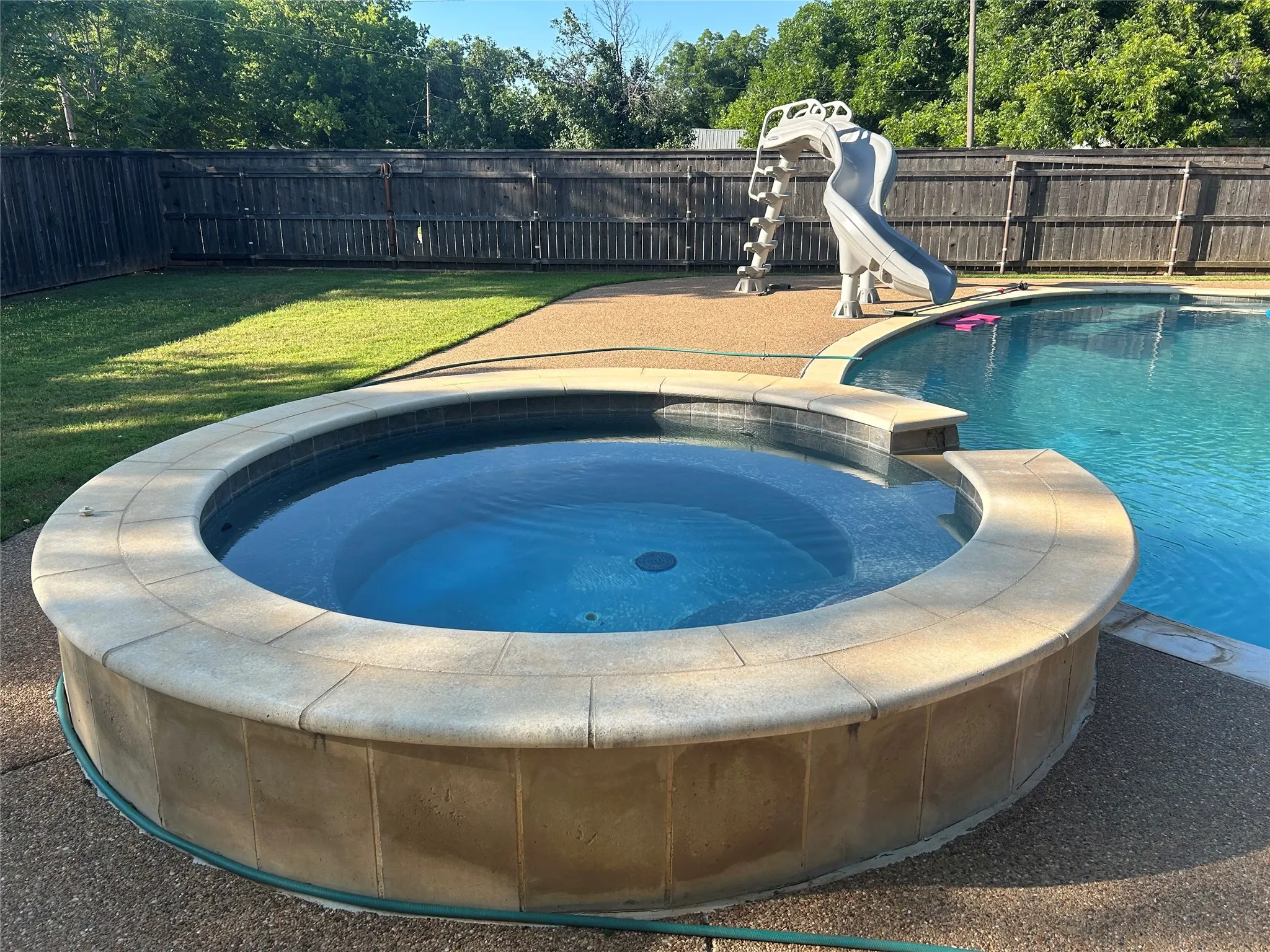Single Family Residence For Sale in Young County , 731 Kentucky Street, Graham, Texas 76450, 3 Bedrooms, 4 Bathrooms, 2 Garage spaces, 1,208 Sqft, built in 1950, Price $325,000, mls#21301524, Real Estate Agent in Graham, Homes For Sale in Young county, Homes For Sale in Graham, Realtor in Graham Texas, Real Estate Brokerage Independent Realty Texas, Luminita Cordes Realtor