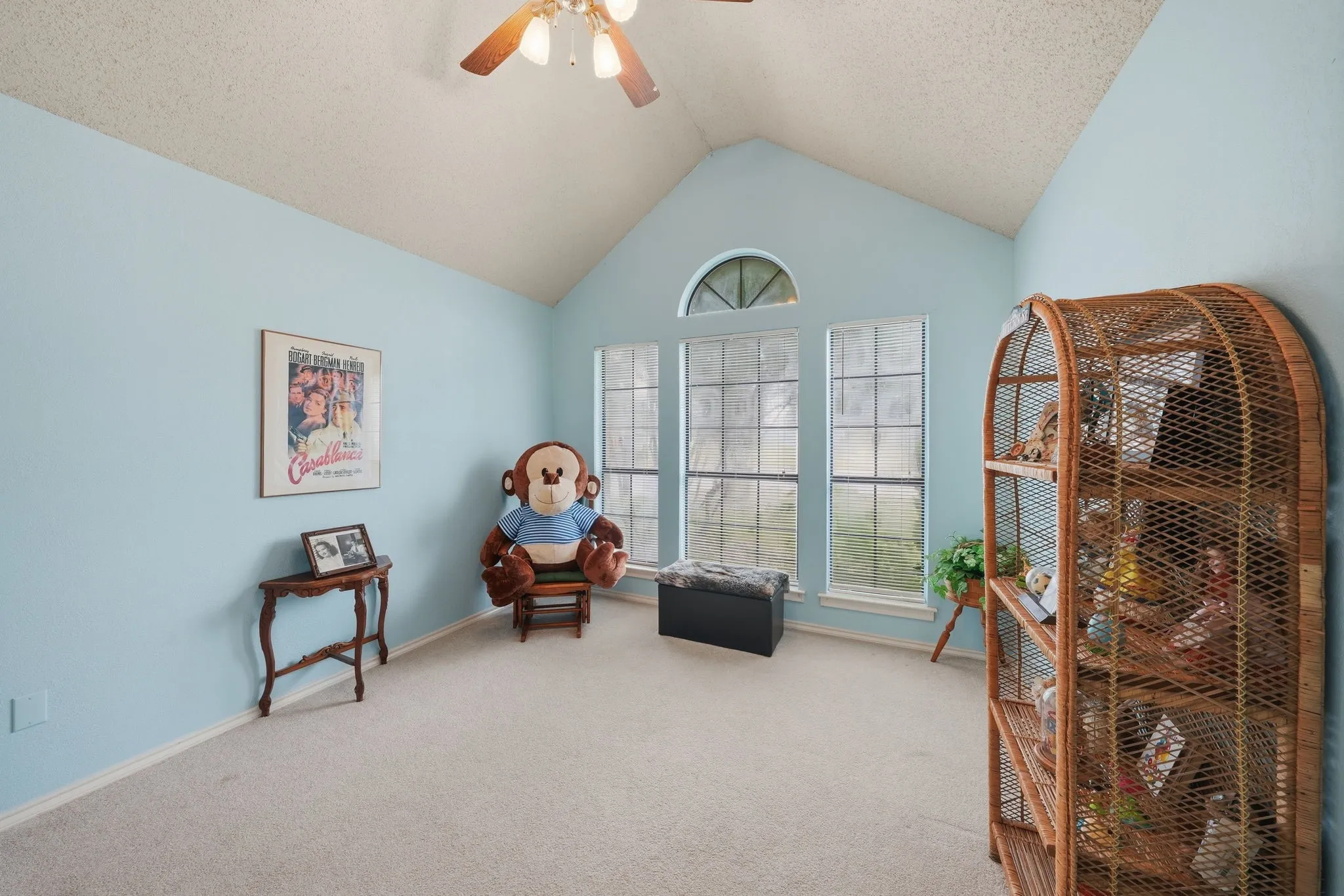 Single Family Residence For Sale in Tarrant County , 7600 Chapman Drive, North Richland Hills, Texas 76182, 4 Bedroom, 2 Bathroom, 2 Garage spaces, 2,311 Sqft, built in 1990, mls#21301527, Real Estate Agent in North Richland Hills, Homes For Sale in Tarrant county, Homes For Sale in North Richland Hills, Realtor in North Richland Hills Texas, Real Estate Brokerage Independent Realty Texas, Luminita Cordes Realtor