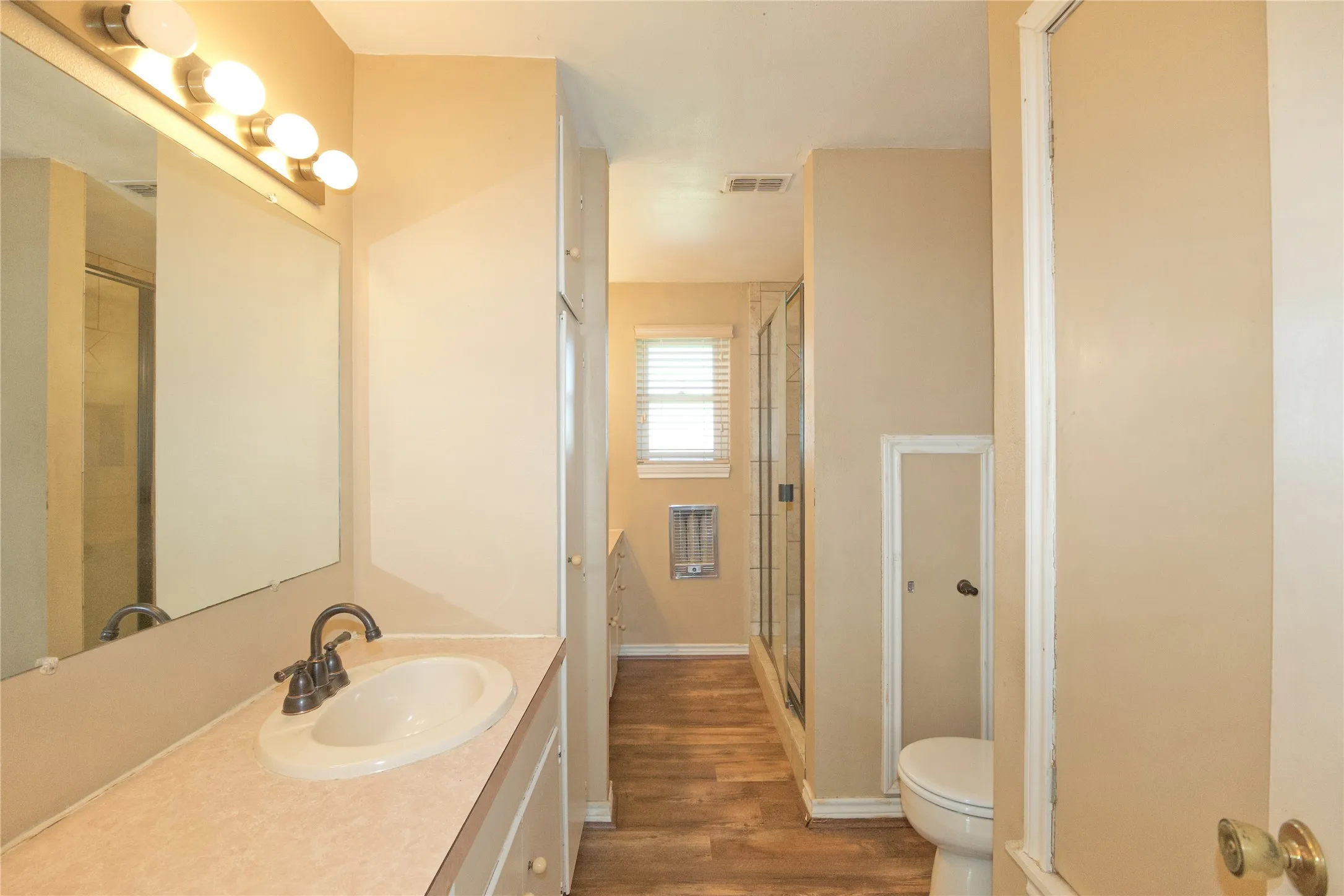 Farm For Sale in Montague County , 519 Fm 1815, Nocona, Texas 76255, 3 Bedroom, 3 Bathroom, 1 Garage spaces, 2,290 Sqft, built in 1970, mls#21285619, Real Estate Agent in Nocona, Homes For Sale in Montague county, Homes For Sale in Nocona, Realtor in Nocona Texas, Real Estate Brokerage Independent Realty Texas, Luminita Cordes Realtor