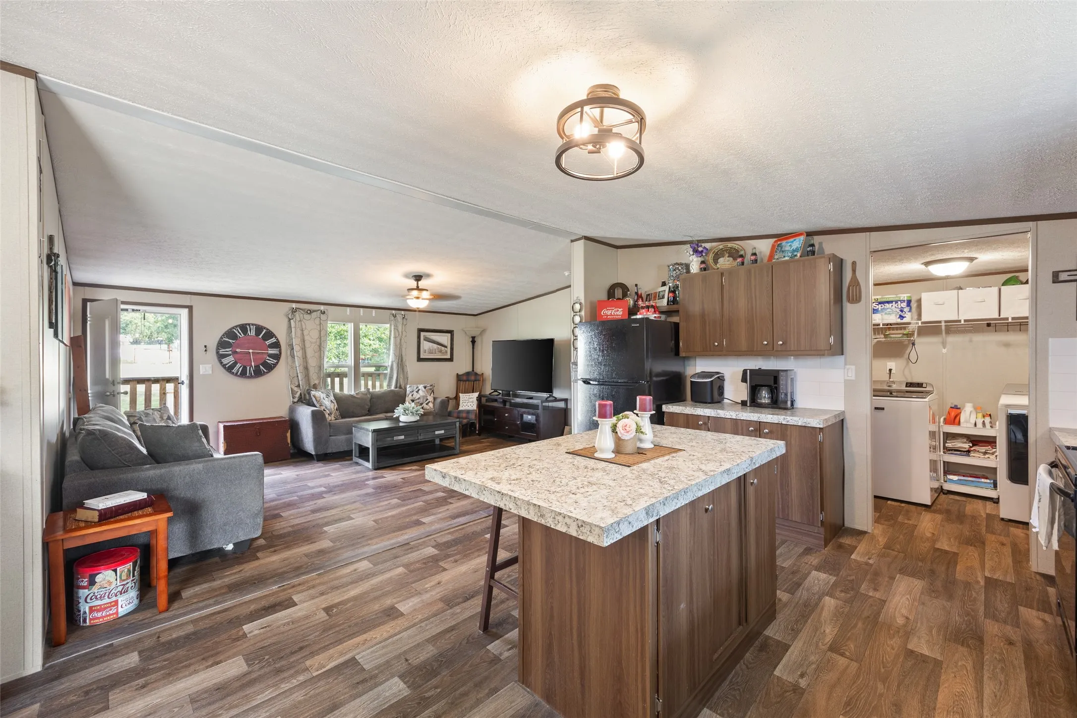 Mobile Home For Sale in Parker County , 514 Blue Sky Court, Springtown, Texas 76082, 4 Bedroom, 2 Bathroom, Garage spaces, 1,568 Sqft, built in 2023, mls#21299610, Real Estate Agent in Springtown, Homes For Sale in Parker county, Homes For Sale in Springtown, Realtor in Springtown Texas, Real Estate Brokerage Independent Realty Texas, Luminita Cordes Realtor