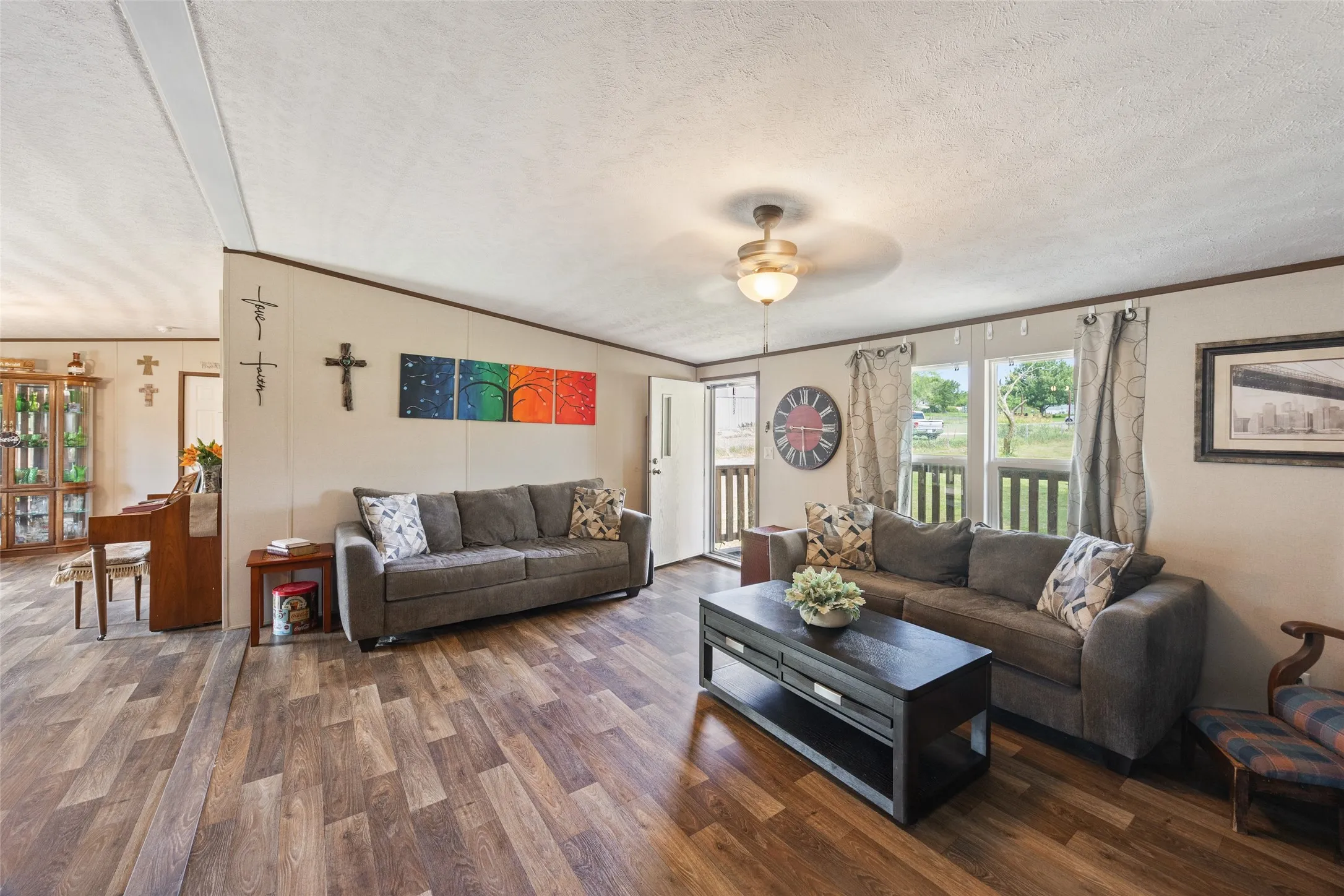 Mobile Home For Sale in Parker County , 514 Blue Sky Court, Springtown, Texas 76082, 4 Bedroom, 2 Bathroom, Garage spaces, 1,568 Sqft, built in 2023, mls#21299610, Real Estate Agent in Springtown, Homes For Sale in Parker county, Homes For Sale in Springtown, Realtor in Springtown Texas, Real Estate Brokerage Independent Realty Texas, Luminita Cordes Realtor