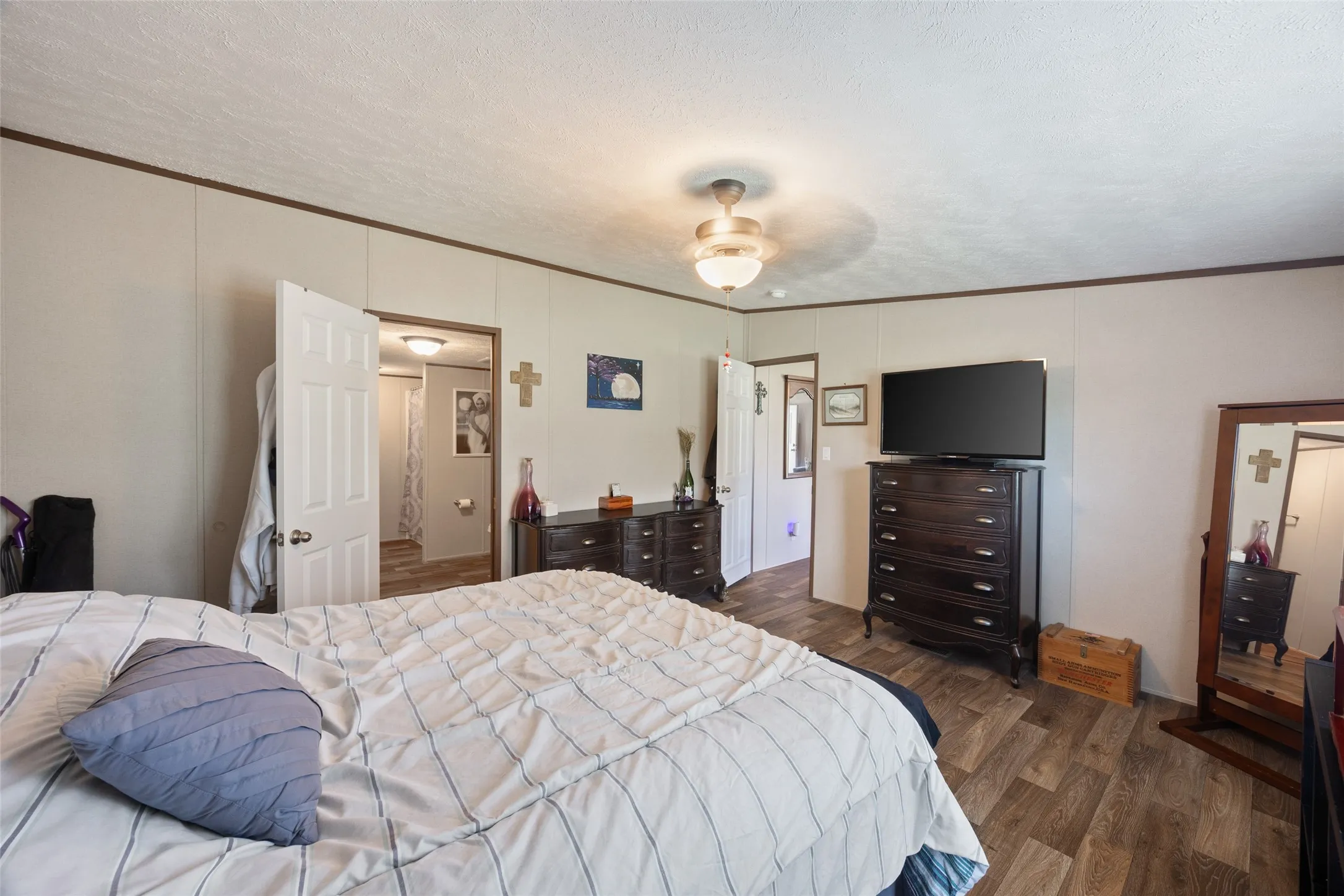 Mobile Home For Sale in Parker County , 514 Blue Sky Court, Springtown, Texas 76082, 4 Bedroom, 2 Bathroom, Garage spaces, 1,568 Sqft, built in 2023, mls#21299610, Real Estate Agent in Springtown, Homes For Sale in Parker county, Homes For Sale in Springtown, Realtor in Springtown Texas, Real Estate Brokerage Independent Realty Texas, Luminita Cordes Realtor