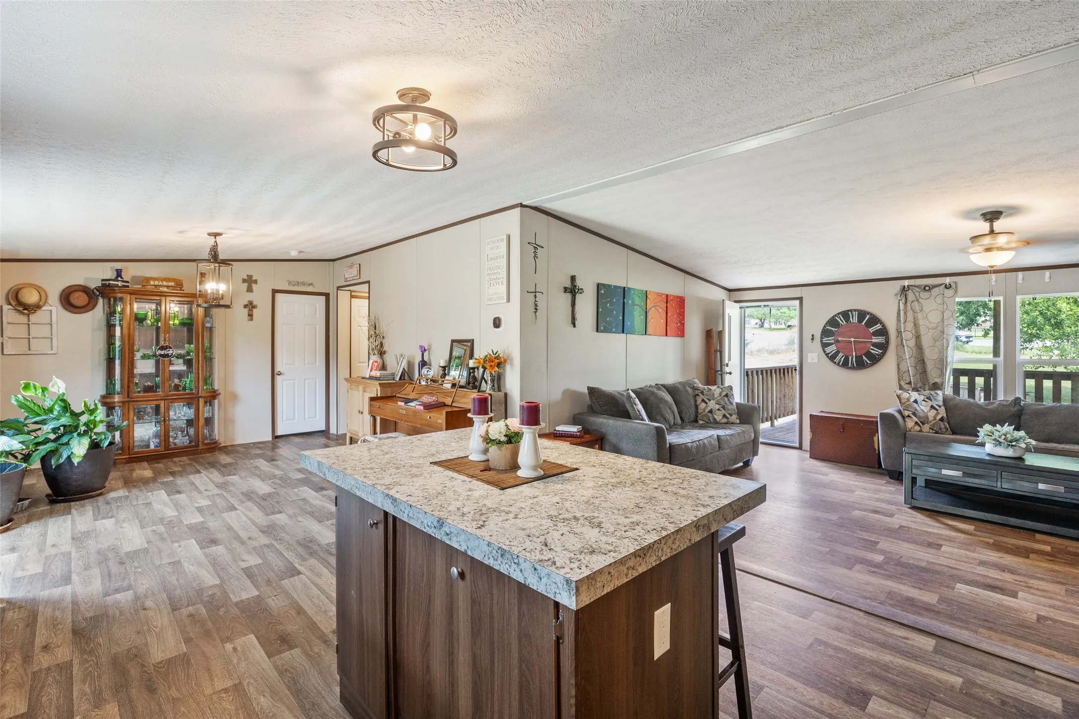 Mobile Home For Sale in Parker County , 514 Blue Sky Court, Springtown, Texas 76082, 4 Bedroom, 2 Bathroom, Garage spaces, 1,568 Sqft, built in 2023, mls#21299610, Real Estate Agent in Springtown, Homes For Sale in Parker county, Homes For Sale in Springtown, Realtor in Springtown Texas, Real Estate Brokerage Independent Realty Texas, Luminita Cordes Realtor
