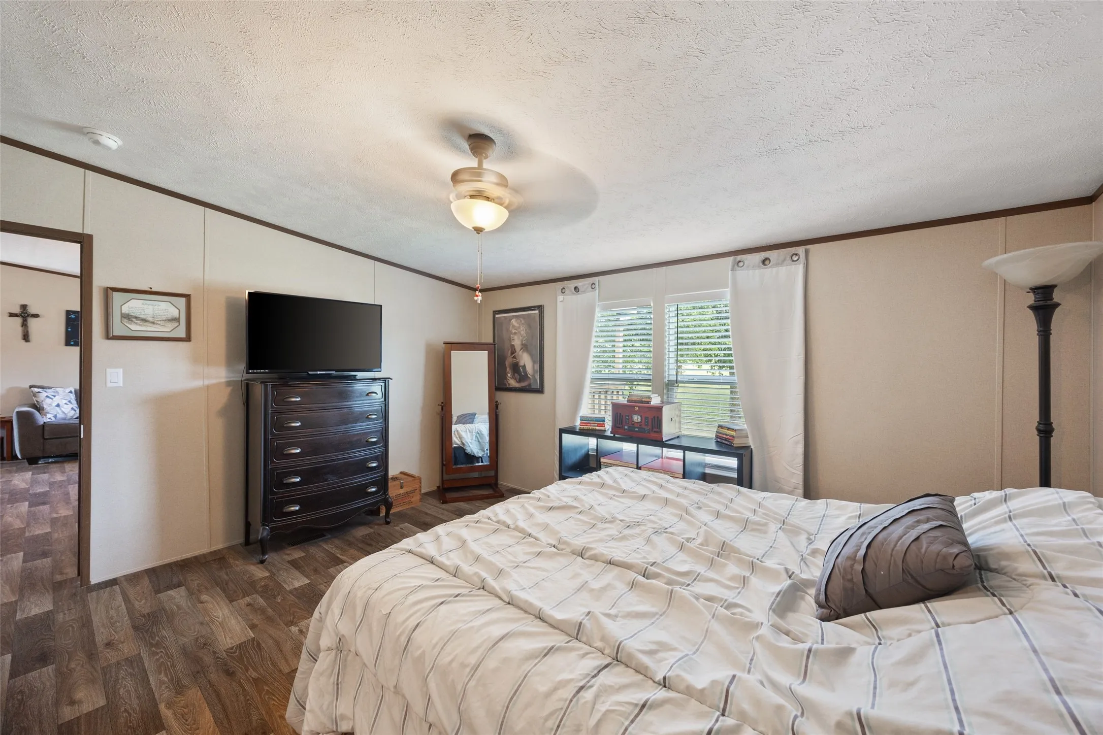 Mobile Home For Sale in Parker County , 514 Blue Sky Court, Springtown, Texas 76082, 4 Bedroom, 2 Bathroom, Garage spaces, 1,568 Sqft, built in 2023, mls#21299610, Real Estate Agent in Springtown, Homes For Sale in Parker county, Homes For Sale in Springtown, Realtor in Springtown Texas, Real Estate Brokerage Independent Realty Texas, Luminita Cordes Realtor