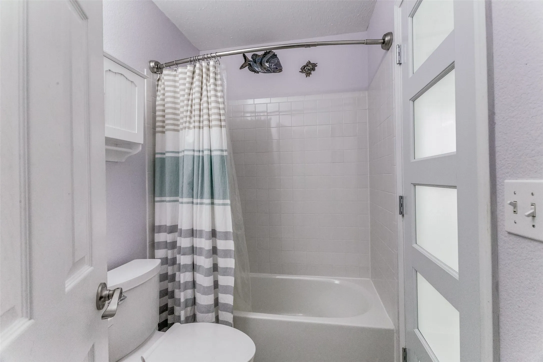 Single Family Residence For Sale in Tarrant County , 500 S Las Vegas Trail, White Settlement, Texas 76108, 3 Bedroom, 2 Bathroom, 2 Garage spaces, 1,175 Sqft, built in 2002, mls#21301245, Real Estate Agent in White Settlement, Homes For Sale in Tarrant county, Homes For Sale in White Settlement, Realtor in White Settlement Texas, Real Estate Brokerage Independent Realty Texas, Luminita Cordes Realtor