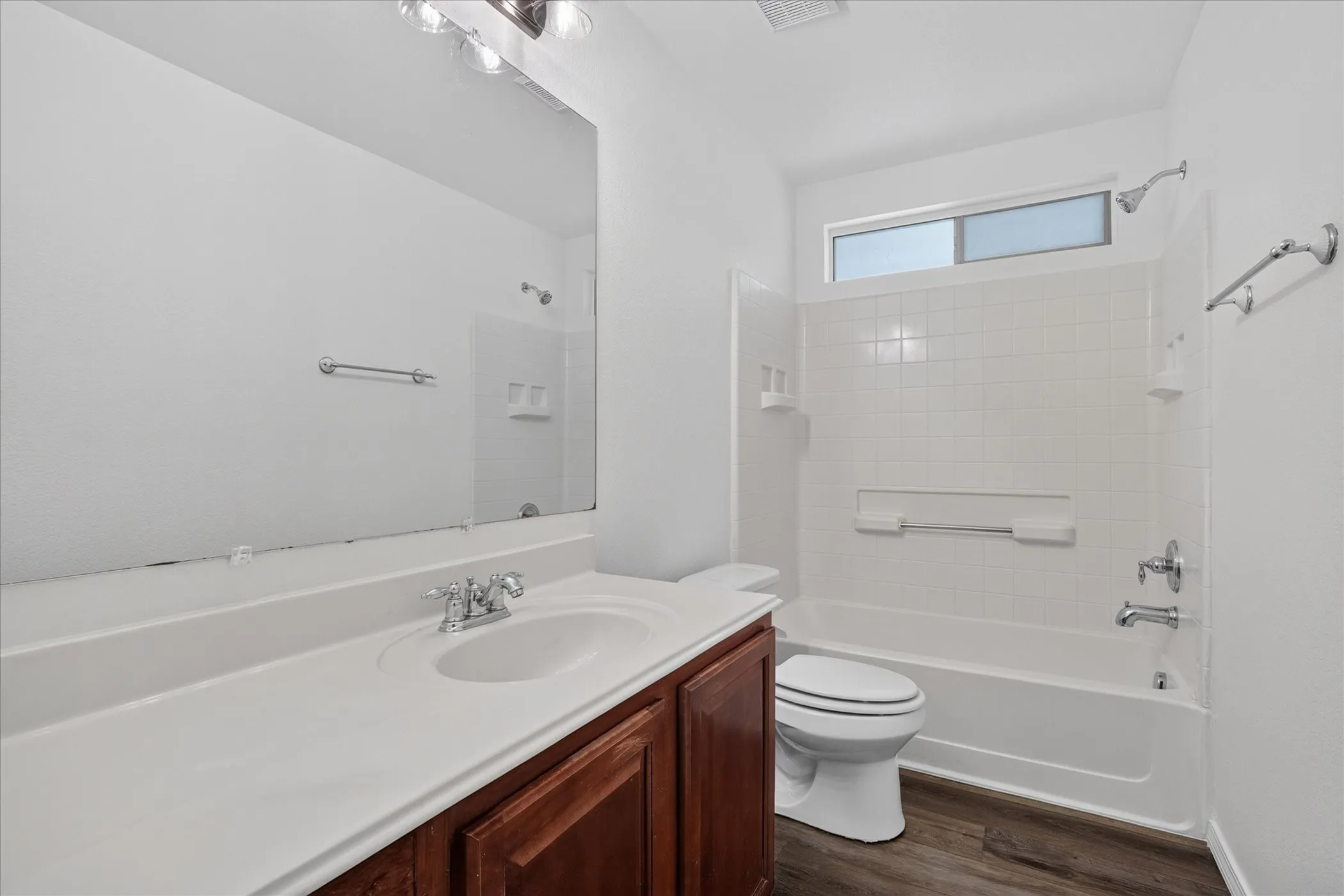 Single Family Residence For Rent in Collin County , 9324 Warren Drive, Mc Kinney, Texas 75071, 3 Bedroom, 2 Bathroom, 2 Garage spaces, 1,764 Sqft, built in 2003, mls#21301548, Real Estate Agent in Mc Kinney, Homes For Rent in Collin county, Homes For Rent in Mc Kinney, Realtor in Mc Kinney Texas, Real Estate Brokerage Independent Realty Texas, Luminita Cordes Realtor