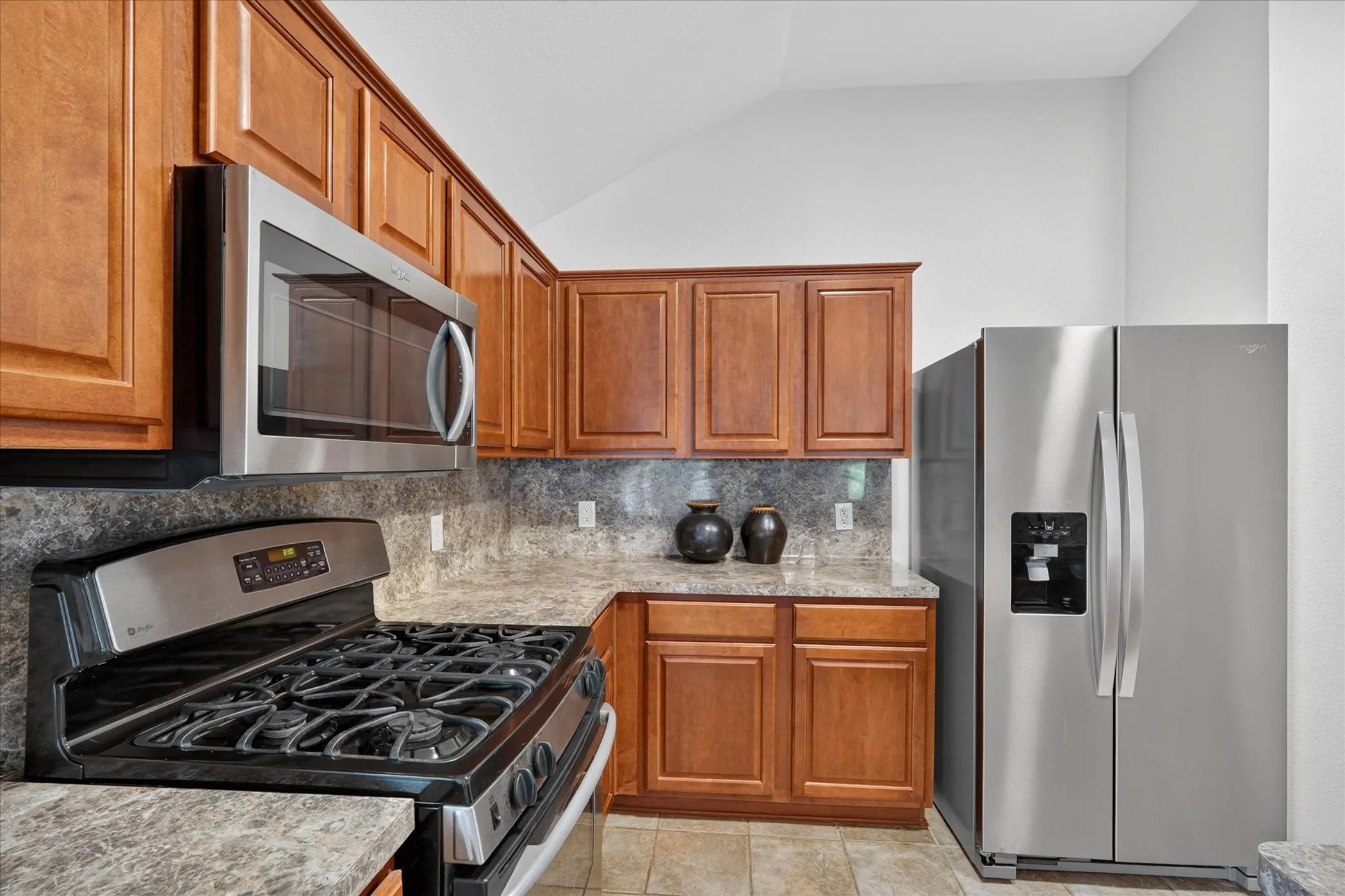 Single Family Residence For Rent in Collin County , 9324 Warren Drive, Mc Kinney, Texas 75071, 3 Bedroom, 2 Bathroom, 2 Garage spaces, 1,764 Sqft, built in 2003, mls#21301548, Real Estate Agent in Mc Kinney, Homes For Rent in Collin county, Homes For Rent in Mc Kinney, Realtor in Mc Kinney Texas, Real Estate Brokerage Independent Realty Texas, Luminita Cordes Realtor
