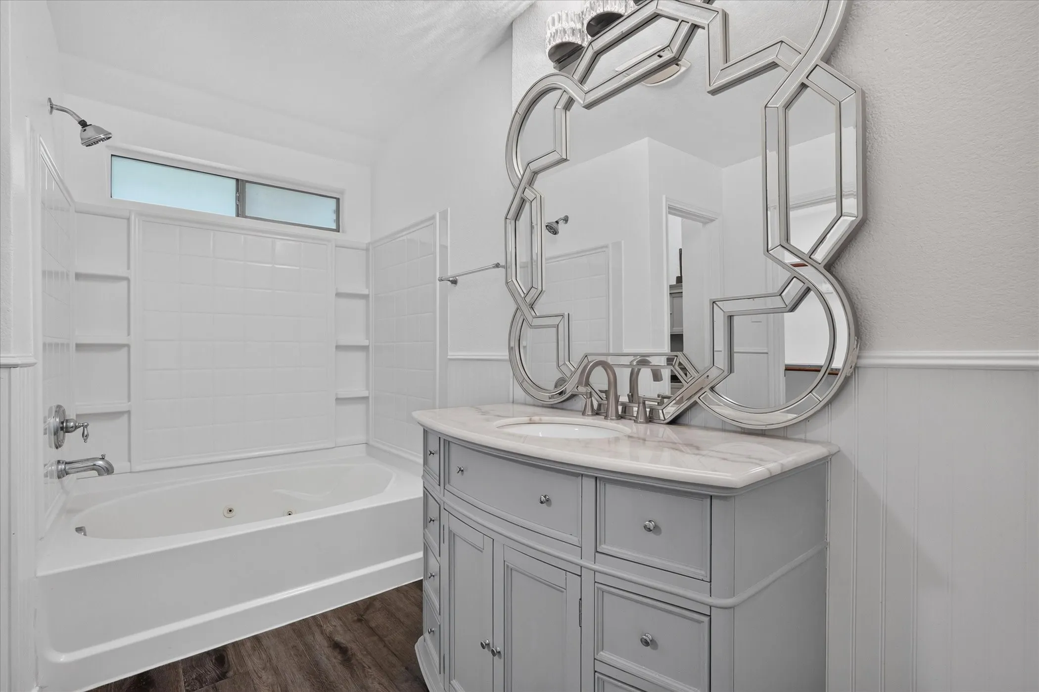 Single Family Residence For Rent in Collin County , 9324 Warren Drive, Mc Kinney, Texas 75071, 3 Bedroom, 2 Bathroom, 2 Garage spaces, 1,764 Sqft, built in 2003, mls#21301548, Real Estate Agent in Mc Kinney, Homes For Rent in Collin county, Homes For Rent in Mc Kinney, Realtor in Mc Kinney Texas, Real Estate Brokerage Independent Realty Texas, Luminita Cordes Realtor