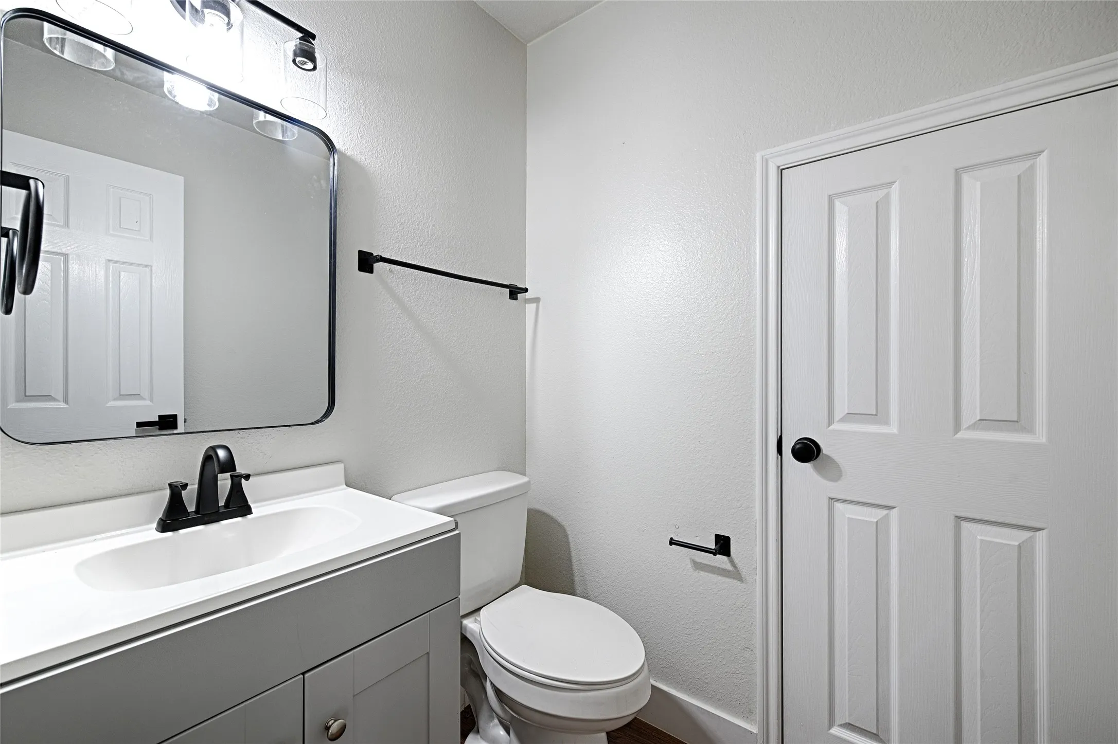 Single Family Residence For Rent in Collin County , 2629 Terrace Drive, Mc Kinney, Texas 75071, 4 Bedroom, 3 Bathroom, 2 Garage spaces, 2,354 Sqft, built in 2001, mls#21301552, Real Estate Agent in Mc Kinney, Homes For Rent in Collin county, Homes For Rent in Mc Kinney, Realtor in Mc Kinney Texas, Real Estate Brokerage Independent Realty Texas, Luminita Cordes Realtor