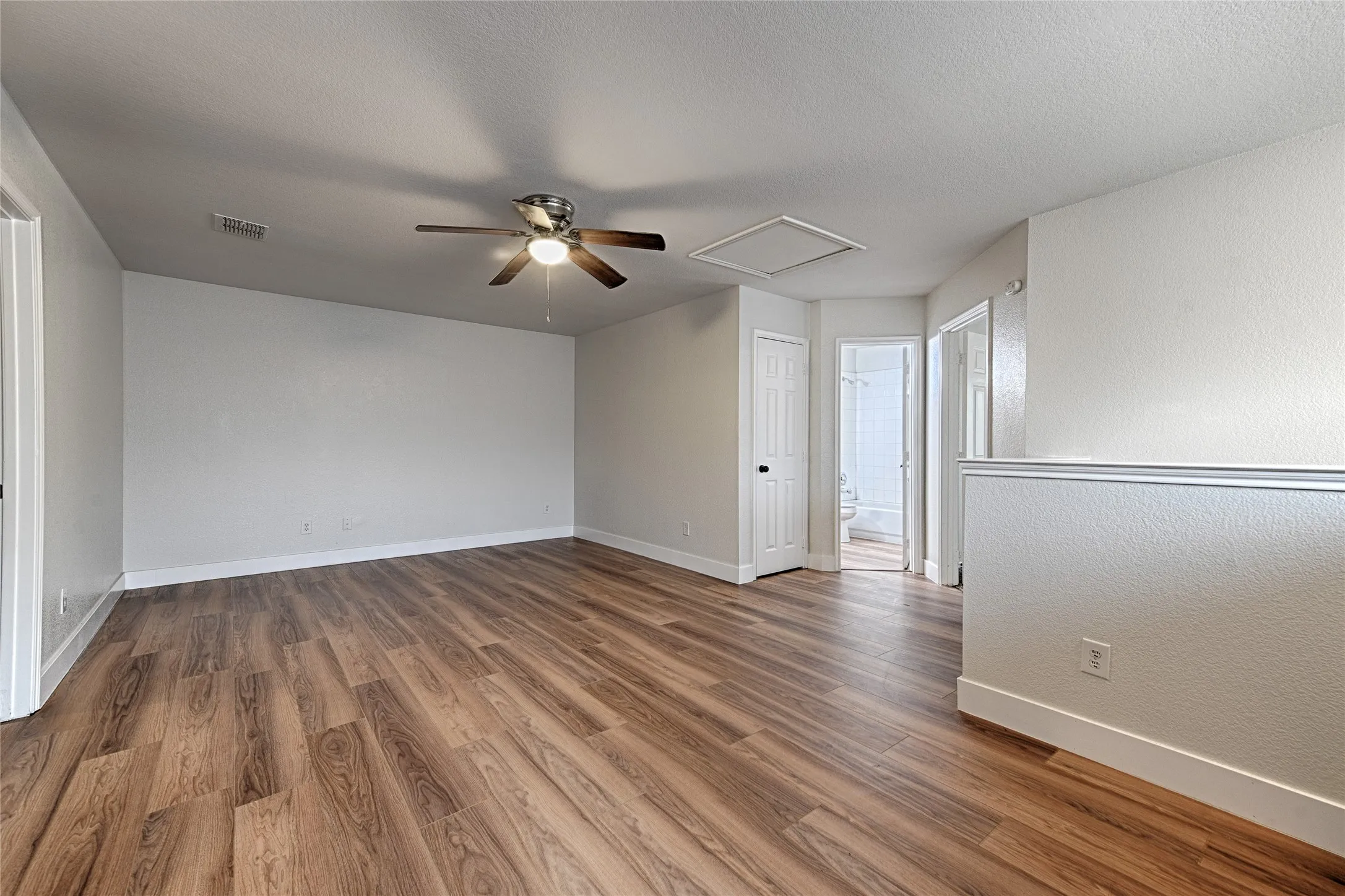 Single Family Residence For Rent in Collin County , 2629 Terrace Drive, Mc Kinney, Texas 75071, 4 Bedroom, 3 Bathroom, 2 Garage spaces, 2,354 Sqft, built in 2001, mls#21301552, Real Estate Agent in Mc Kinney, Homes For Rent in Collin county, Homes For Rent in Mc Kinney, Realtor in Mc Kinney Texas, Real Estate Brokerage Independent Realty Texas, Luminita Cordes Realtor