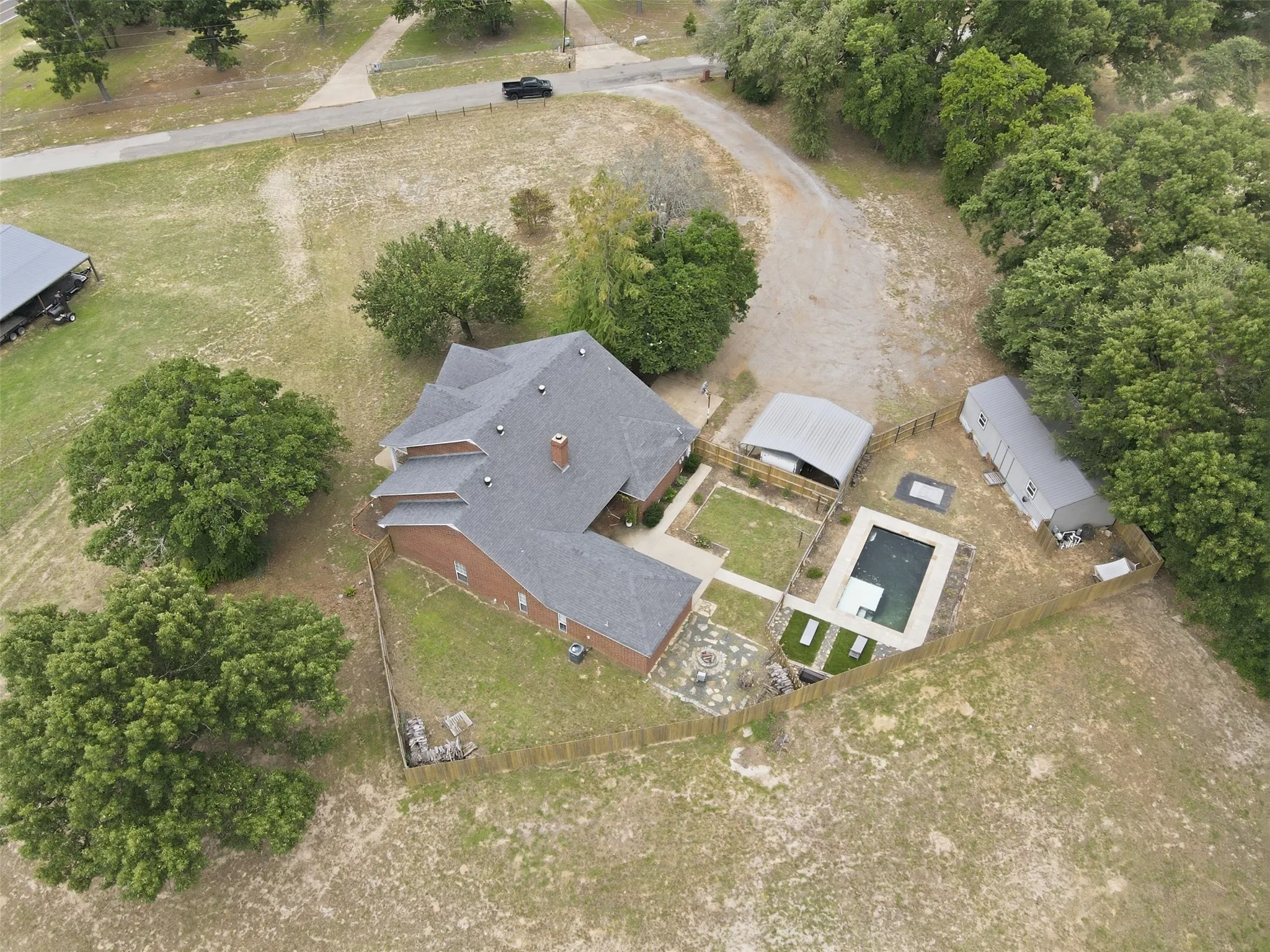 Single Family Residence For Sale in Smith County , 13348 FM 2710, Lindale, Texas 75771, 4 Bedroom, 3 Bathroom, 2 Garage spaces, 2,500 Sqft, built in 1995, Price $475,000, mls#21301556, Real Estate Agent in Lindale, Homes For Sale in Smith county, Homes For Sale in Lindale, Realtor in Lindale Texas, Real Estate Brokerage Independent Realty Texas, Luminita Cordes Realtor