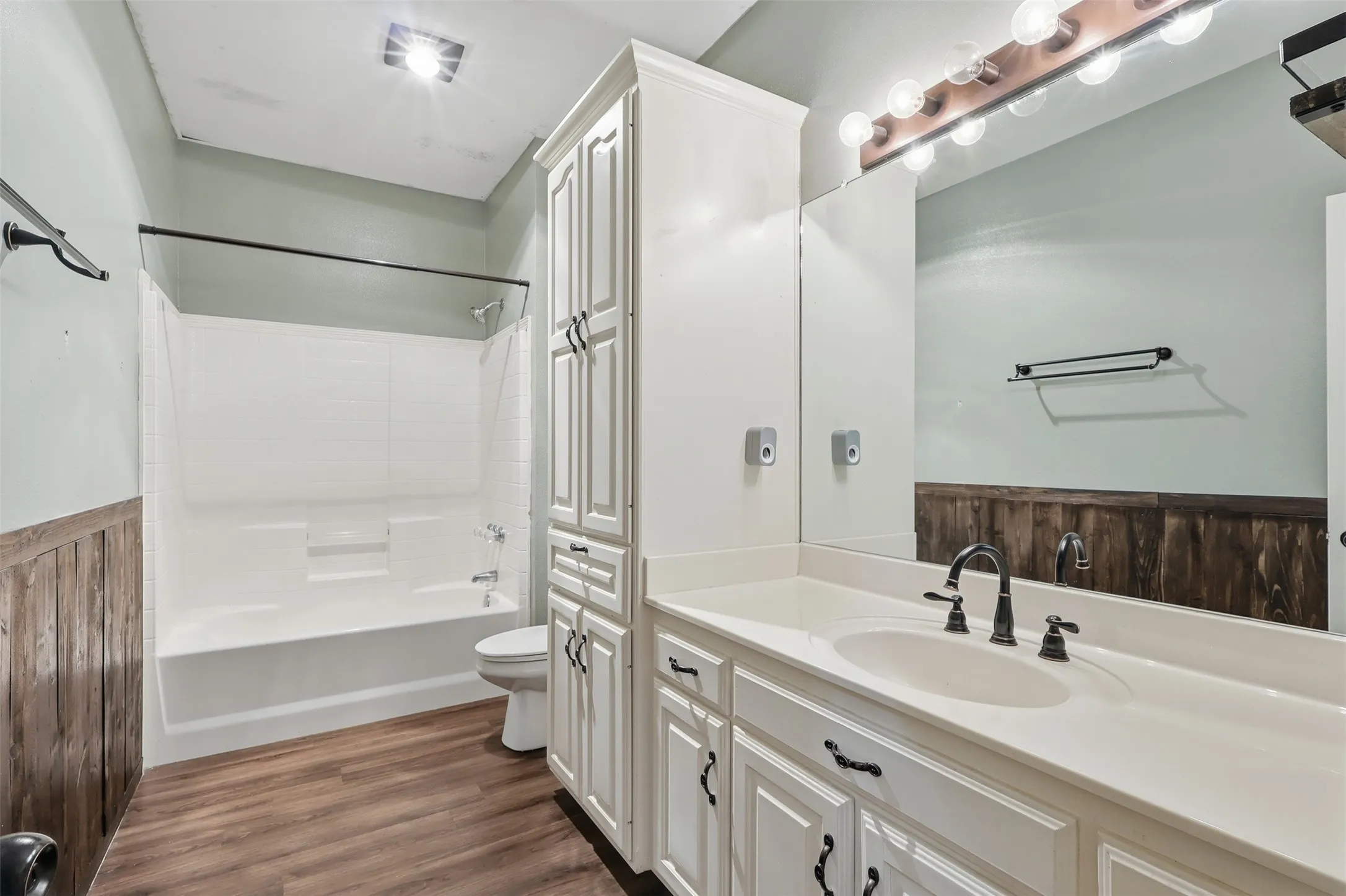 Guest bathroom
