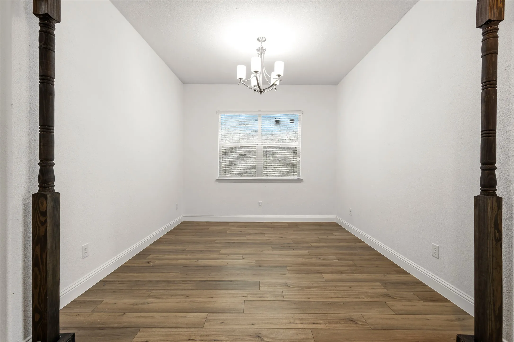 Single Family Residence For Sale in Denton County , 2213 Cherrybark Trail, Little Elm, Texas 75068, 5 Bedroom, 4 Bathroom, 2 Garage spaces, 3,483 Sqft, built in 2022, mls#21301368, Real Estate Agent in Little Elm, Homes For Sale in Denton county, Homes For Sale in Little Elm, Realtor in Little Elm Texas, Real Estate Brokerage Independent Realty Texas, Luminita Cordes Realtor