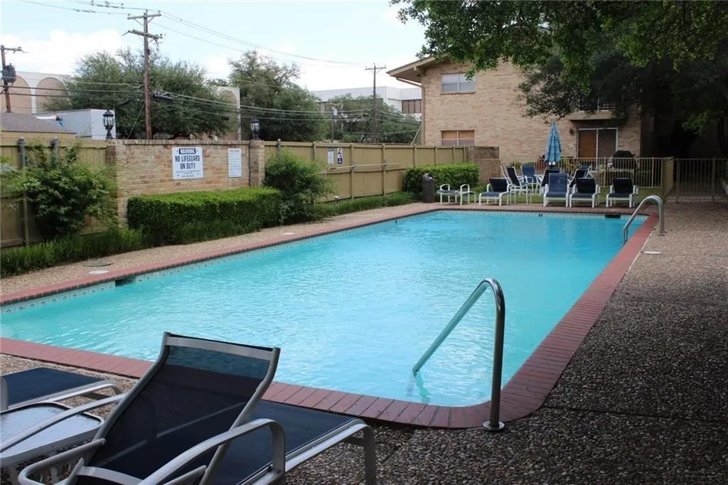 Condominium For Rent in Dallas County , 11316 Park Central Place C, Dallas, Texas 75230, 2 Bedroom, 2 Bathroom, Garage spaces, 1,137 Sqft, built in 1961, mls#21298325, Real Estate Agent in Dallas, Homes For Rent in Dallas county, Homes For Rent in Dallas, Realtor in Dallas Texas, Real Estate Brokerage Independent Realty Texas, Luminita Cordes Realtor