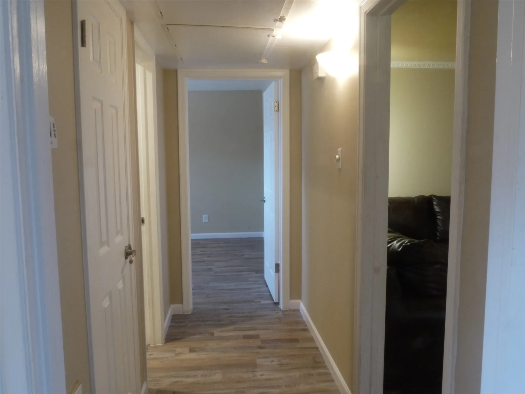 Condominium For Rent in Dallas County , 11316 Park Central Place C, Dallas, Texas 75230, 2 Bedroom, 2 Bathroom, Garage spaces, 1,137 Sqft, built in 1961, mls#21298325, Real Estate Agent in Dallas, Homes For Rent in Dallas county, Homes For Rent in Dallas, Realtor in Dallas Texas, Real Estate Brokerage Independent Realty Texas, Luminita Cordes Realtor