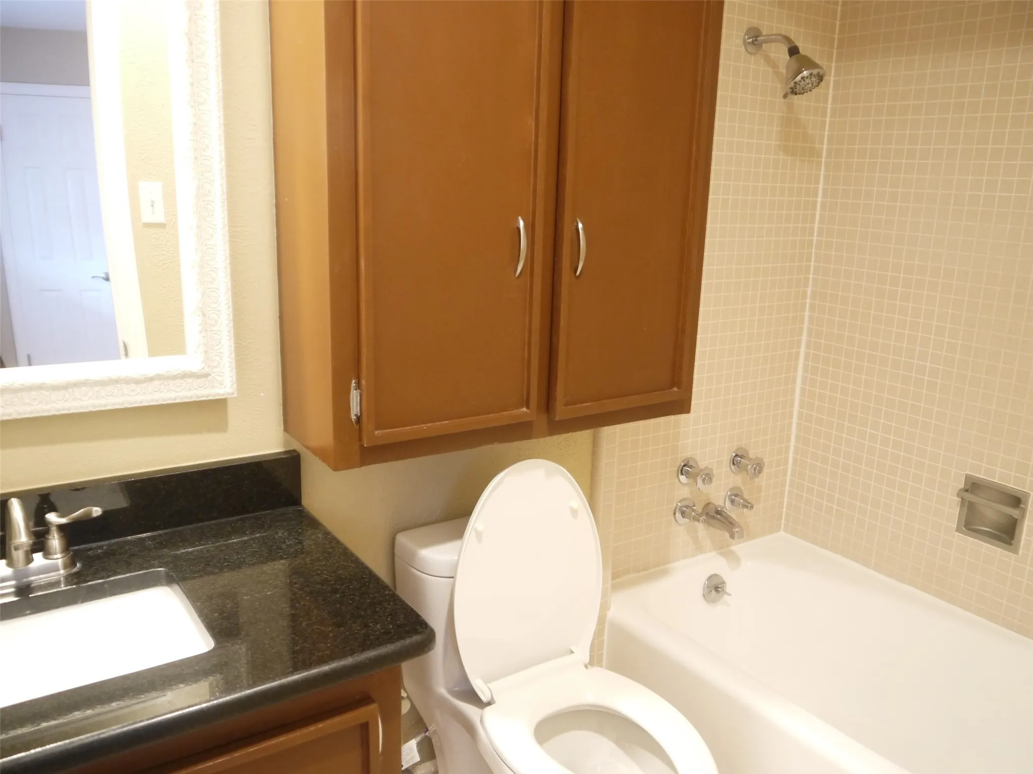 Condominium For Rent in Dallas County , 11316 Park Central Place C, Dallas, Texas 75230, 2 Bedroom, 2 Bathroom, Garage spaces, 1,137 Sqft, built in 1961, mls#21298325, Real Estate Agent in Dallas, Homes For Rent in Dallas county, Homes For Rent in Dallas, Realtor in Dallas Texas, Real Estate Brokerage Independent Realty Texas, Luminita Cordes Realtor