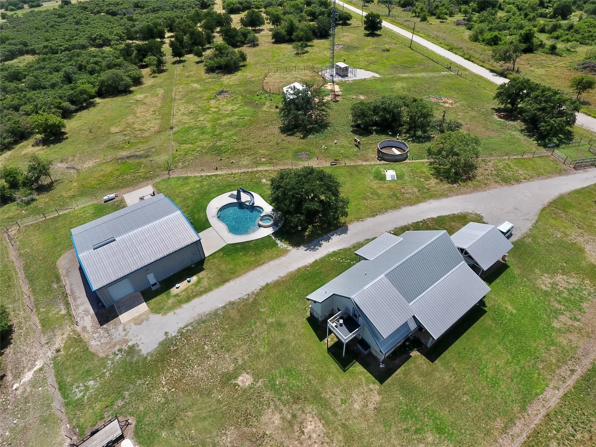 Farm For Sale in Brown County , 16967 CR 290, Zephyr, Texas 76890, 3 Bedroom, 3 Bathroom, Garage spaces, 2,789 Sqft, built in 2013, mls#21301576, Real Estate Agent in Zephyr, Homes For Sale in Brown county, Homes For Sale in Zephyr, Realtor in Zephyr Texas, Real Estate Brokerage Independent Realty Texas, Luminita Cordes Realtor