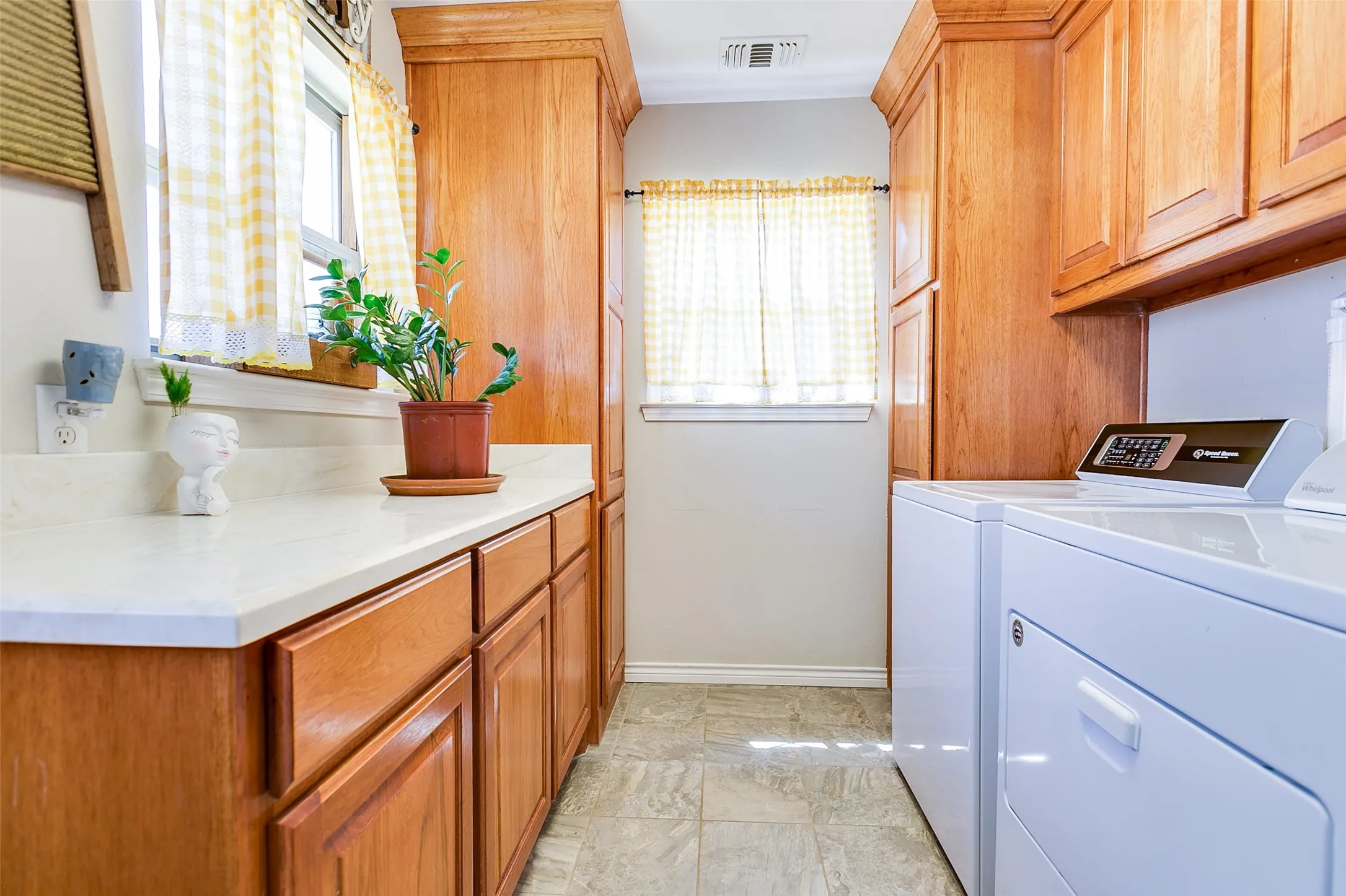 Farm For Sale in Brown County , 16967 CR 290, Zephyr, Texas 76890, 3 Bedroom, 3 Bathroom, Garage spaces, 2,789 Sqft, built in 2013, mls#21301576, Real Estate Agent in Zephyr, Homes For Sale in Brown county, Homes For Sale in Zephyr, Realtor in Zephyr Texas, Real Estate Brokerage Independent Realty Texas, Luminita Cordes Realtor