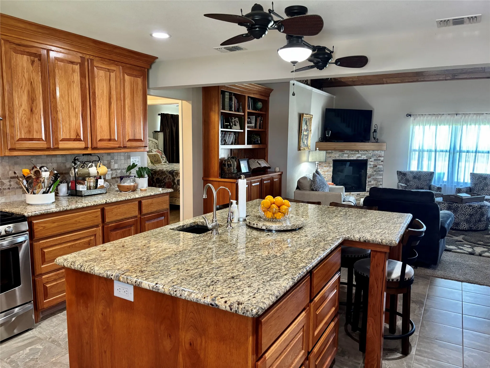 Farm For Sale in Brown County , 16967 CR 290, Zephyr, Texas 76890, 3 Bedroom, 3 Bathroom, Garage spaces, 2,789 Sqft, built in 2013, mls#21301576, Real Estate Agent in Zephyr, Homes For Sale in Brown county, Homes For Sale in Zephyr, Realtor in Zephyr Texas, Real Estate Brokerage Independent Realty Texas, Luminita Cordes Realtor