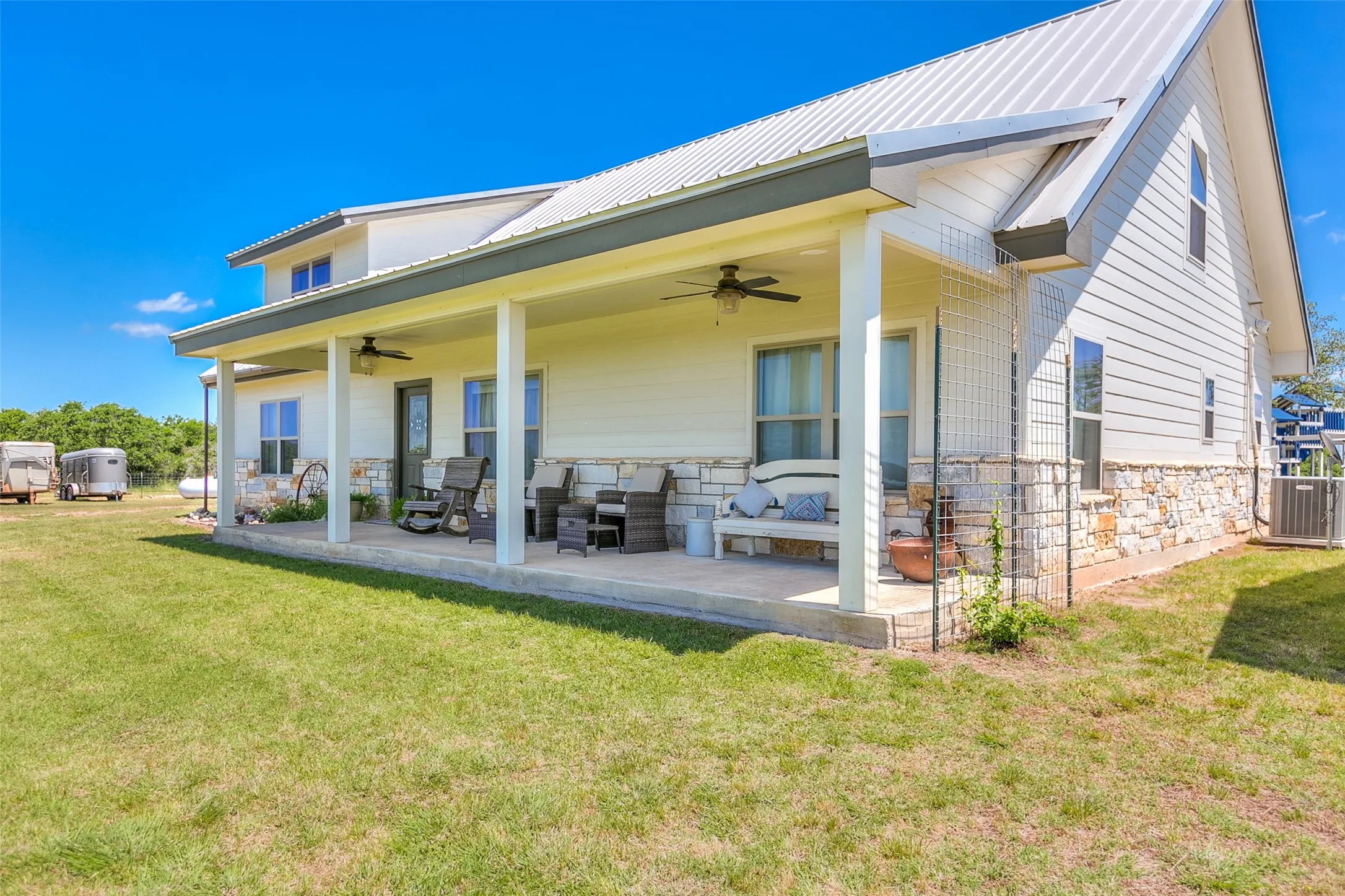 Farm For Sale in Brown County , 16967 CR 290, Zephyr, Texas 76890, 3 Bedroom, 3 Bathroom, Garage spaces, 2,789 Sqft, built in 2013, mls#21301576, Real Estate Agent in Zephyr, Homes For Sale in Brown county, Homes For Sale in Zephyr, Realtor in Zephyr Texas, Real Estate Brokerage Independent Realty Texas, Luminita Cordes Realtor