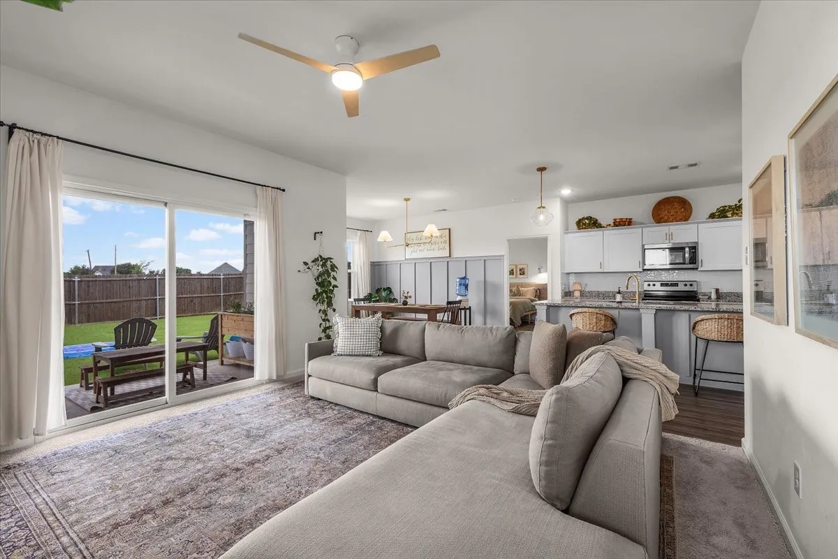 Single Family Residence For Sale in Tarrant County , 1537 Shadow Hawk Drive, Fort Worth, Texas 76052, 4 Bedroom, 2 Bathroom, 2 Garage spaces, 1,725 Sqft, built in 2023, mls#21301288, Real Estate Agent in Fort Worth, Homes For Sale in Tarrant county, Homes For Sale in Fort Worth, Realtor in Fort Worth Texas, Real Estate Brokerage Independent Realty Texas, Luminita Cordes Realtor