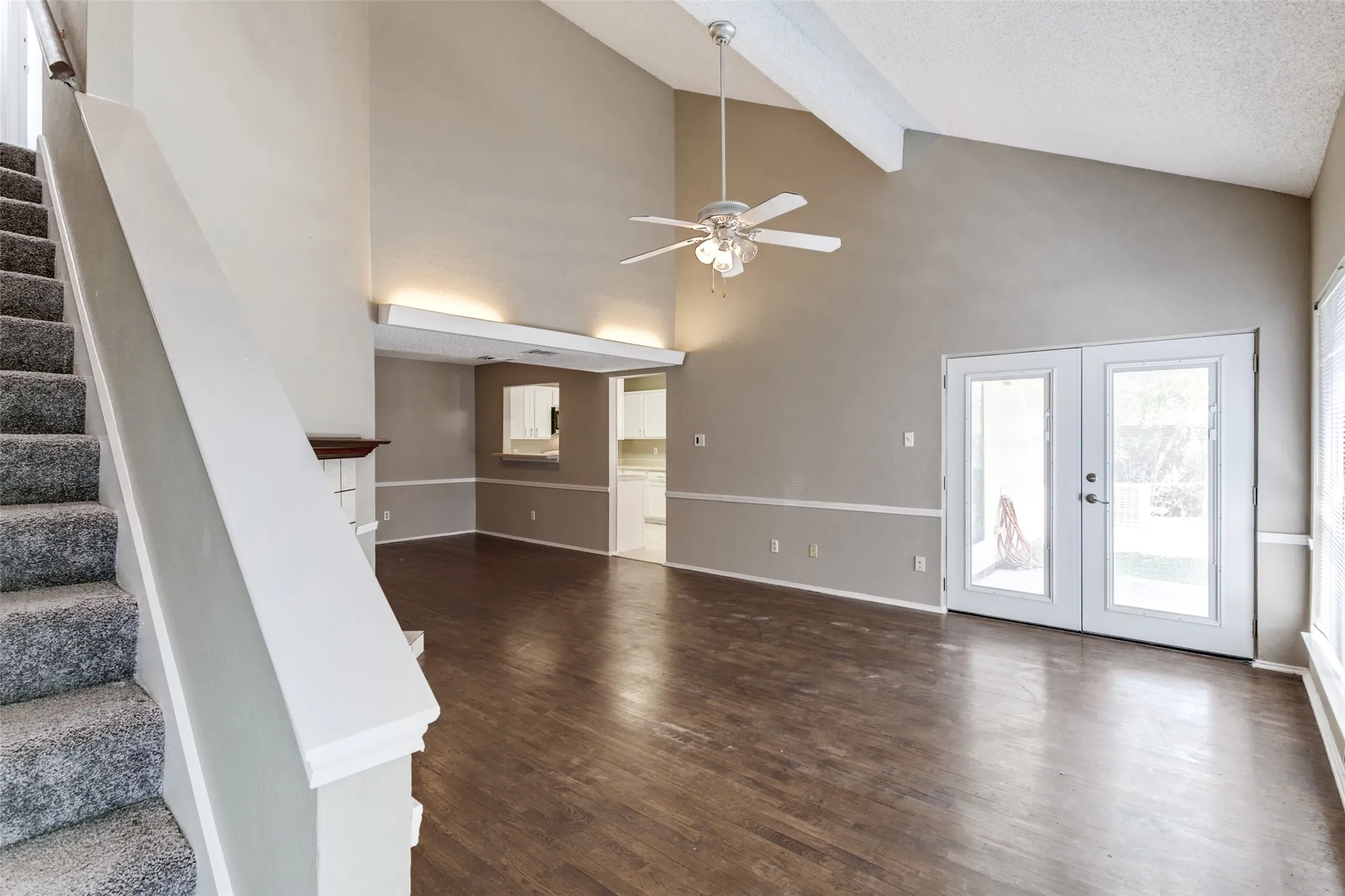 Single Family Residence For Sale in Denton County , 1633 San Francisco Street, Carrollton, Texas 75007, 3 Bedroom, 2 Bathroom, 2 Garage spaces, 1,652 Sqft, built in 1985, Price $380,000, mls#21301610, Real Estate Agent in Carrollton, Homes For Sale in Denton county, Homes For Sale in Carrollton, Realtor in Carrollton Texas, Real Estate Brokerage Independent Realty Texas, Luminita Cordes Realtor