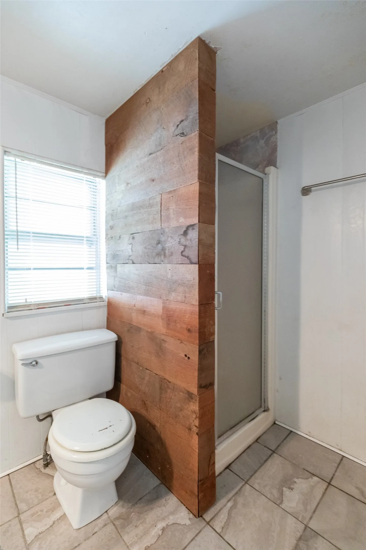 Single Family Residence For Sale in Callahan County , 601 W 3rd Street, Baird, Texas 79504, 3 Bedroom, 1 Bathroom, Garage spaces, 1,681 Sqft, built in 1898, mls#21301217, Real Estate Agent in Baird, Homes For Sale in Callahan county, Homes For Sale in Baird, Realtor in Baird Texas, Real Estate Brokerage Independent Realty Texas, Luminita Cordes Realtor
