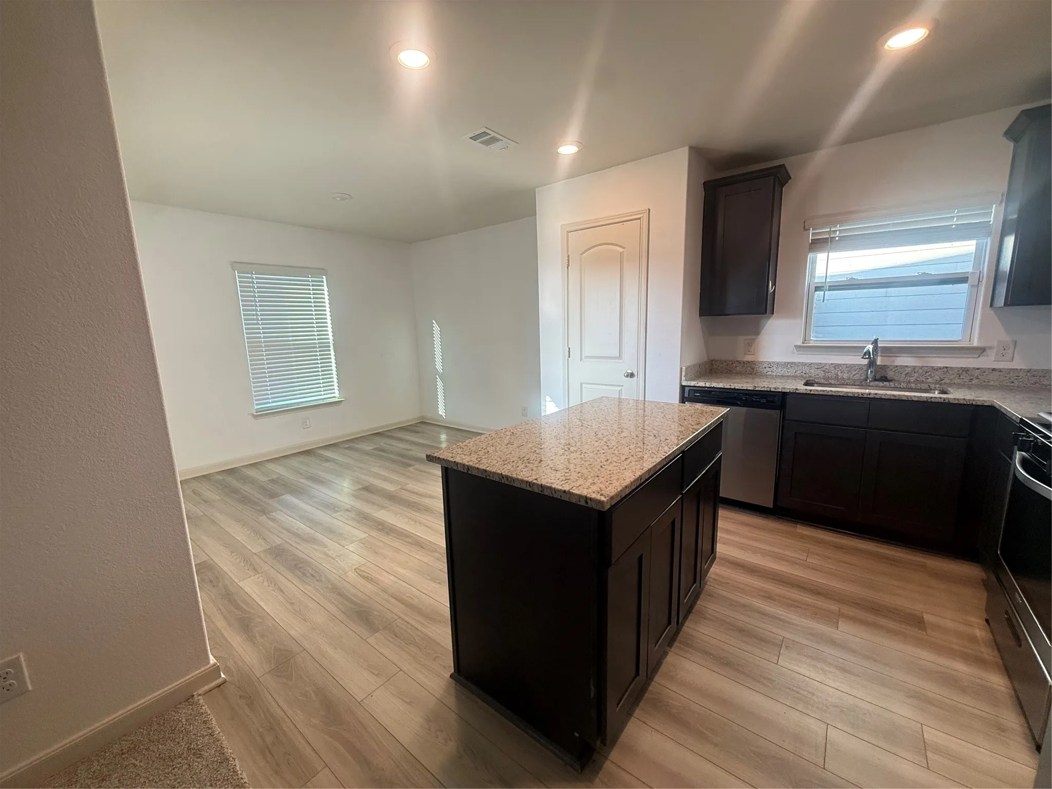 Single Family Residence For Sale in Denton County , 13608 Roosevelt Arch Drive, Ponder, Texas 76259, 3 Bedroom, 2 Bathroom, 2 Garage spaces, 1,596 Sqft, built in 2022, mls#21301422, Real Estate Agent in Ponder, Homes For Sale in Denton county, Homes For Sale in Ponder, Realtor in Ponder Texas, Real Estate Brokerage Independent Realty Texas, Luminita Cordes Realtor