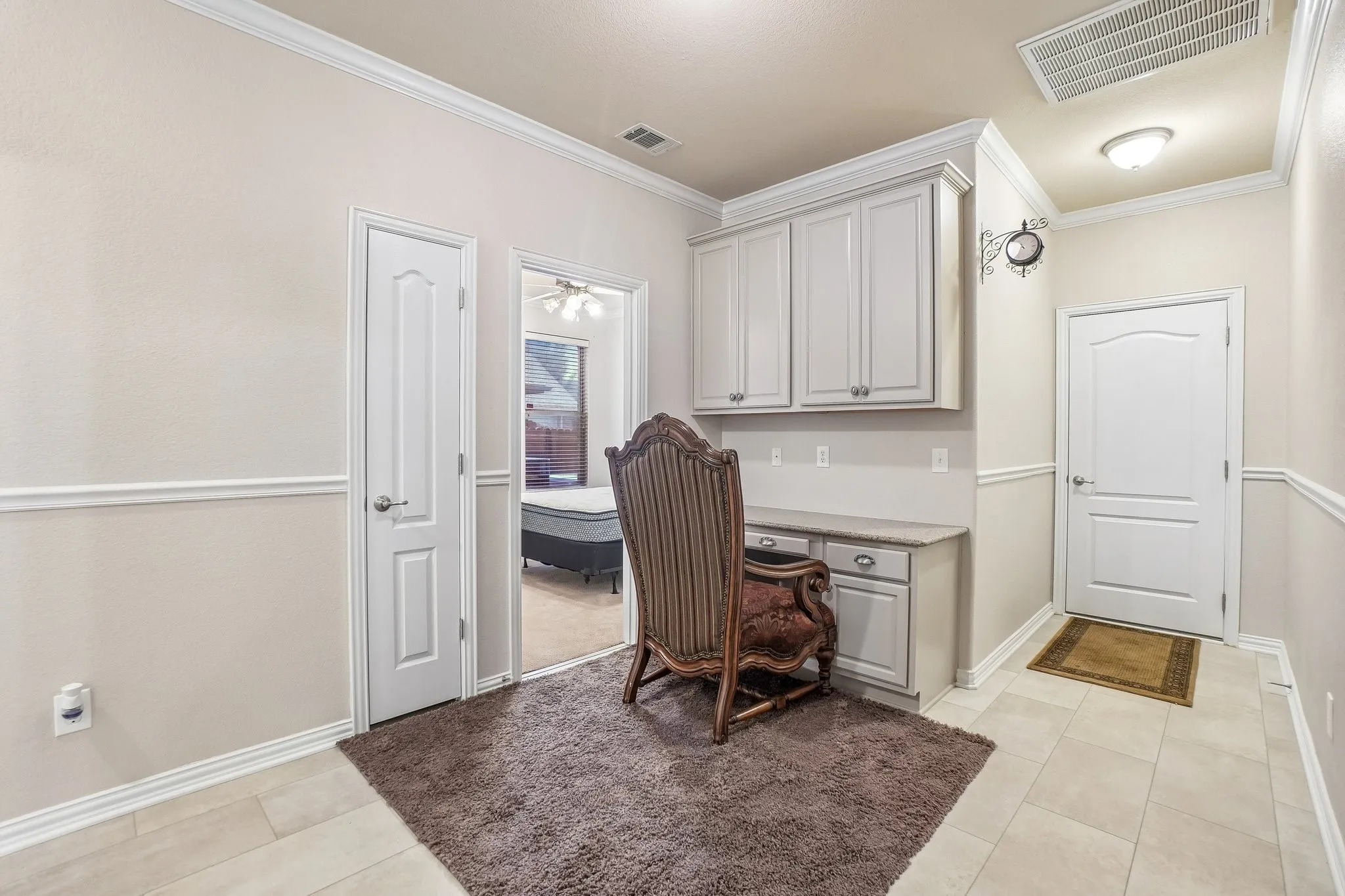 Single Family Residence For Sale in Tarrant County , 5320 Brazoria Drive, Grand Prairie, Texas 75052, 4 Bedroom, 3 Bathroom, 2 Garage spaces, 2,981 Sqft, built in 2008, mls#21299953, Real Estate Agent in Grand Prairie, Homes For Sale in Tarrant county, Homes For Sale in Grand Prairie, Realtor in Grand Prairie Texas, Real Estate Brokerage Independent Realty Texas, Luminita Cordes Realtor