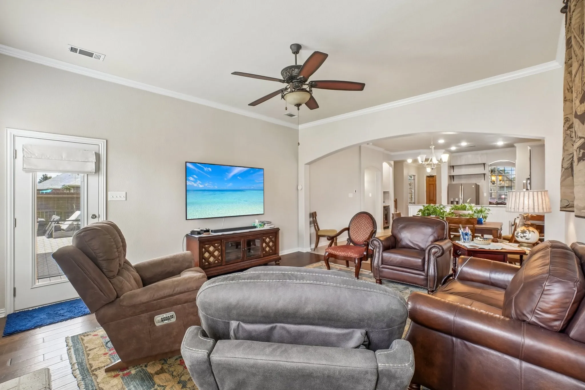 Single Family Residence For Sale in Tarrant County , 5320 Brazoria Drive, Grand Prairie, Texas 75052, 4 Bedroom, 3 Bathroom, 2 Garage spaces, 2,981 Sqft, built in 2008, mls#21299953, Real Estate Agent in Grand Prairie, Homes For Sale in Tarrant county, Homes For Sale in Grand Prairie, Realtor in Grand Prairie Texas, Real Estate Brokerage Independent Realty Texas, Luminita Cordes Realtor