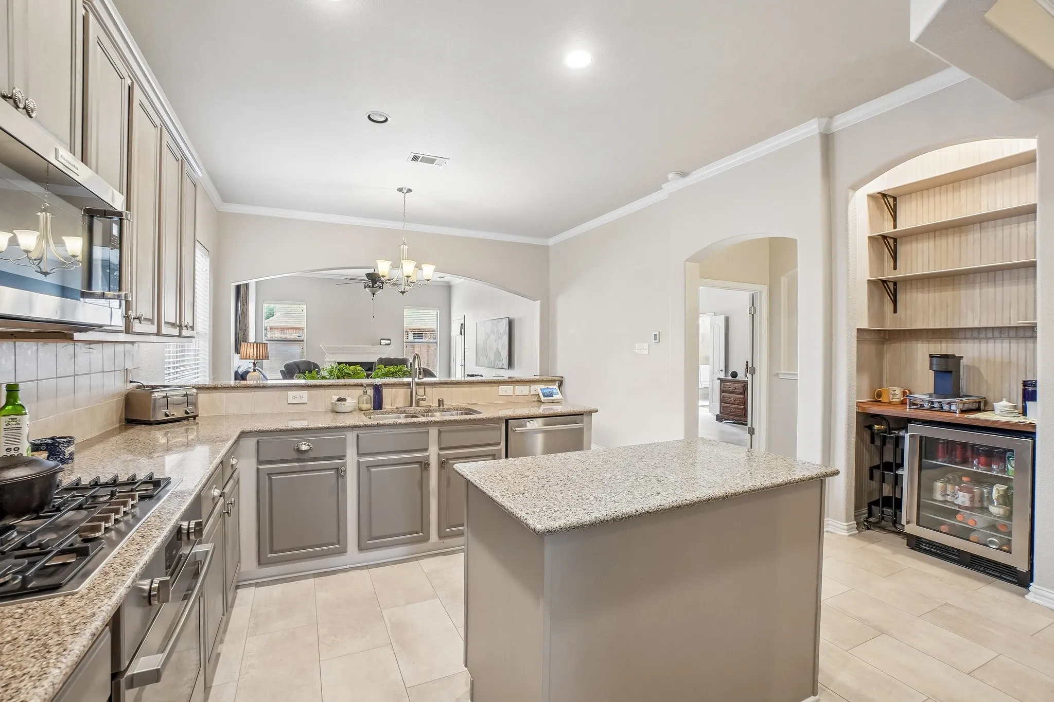 Single Family Residence For Sale in Tarrant County , 5320 Brazoria Drive, Grand Prairie, Texas 75052, 4 Bedroom, 3 Bathroom, 2 Garage spaces, 2,981 Sqft, built in 2008, mls#21299953, Real Estate Agent in Grand Prairie, Homes For Sale in Tarrant county, Homes For Sale in Grand Prairie, Realtor in Grand Prairie Texas, Real Estate Brokerage Independent Realty Texas, Luminita Cordes Realtor