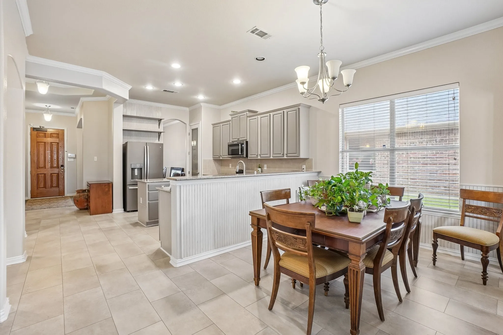 Single Family Residence For Sale in Tarrant County , 5320 Brazoria Drive, Grand Prairie, Texas 75052, 4 Bedroom, 3 Bathroom, 2 Garage spaces, 2,981 Sqft, built in 2008, mls#21299953, Real Estate Agent in Grand Prairie, Homes For Sale in Tarrant county, Homes For Sale in Grand Prairie, Realtor in Grand Prairie Texas, Real Estate Brokerage Independent Realty Texas, Luminita Cordes Realtor