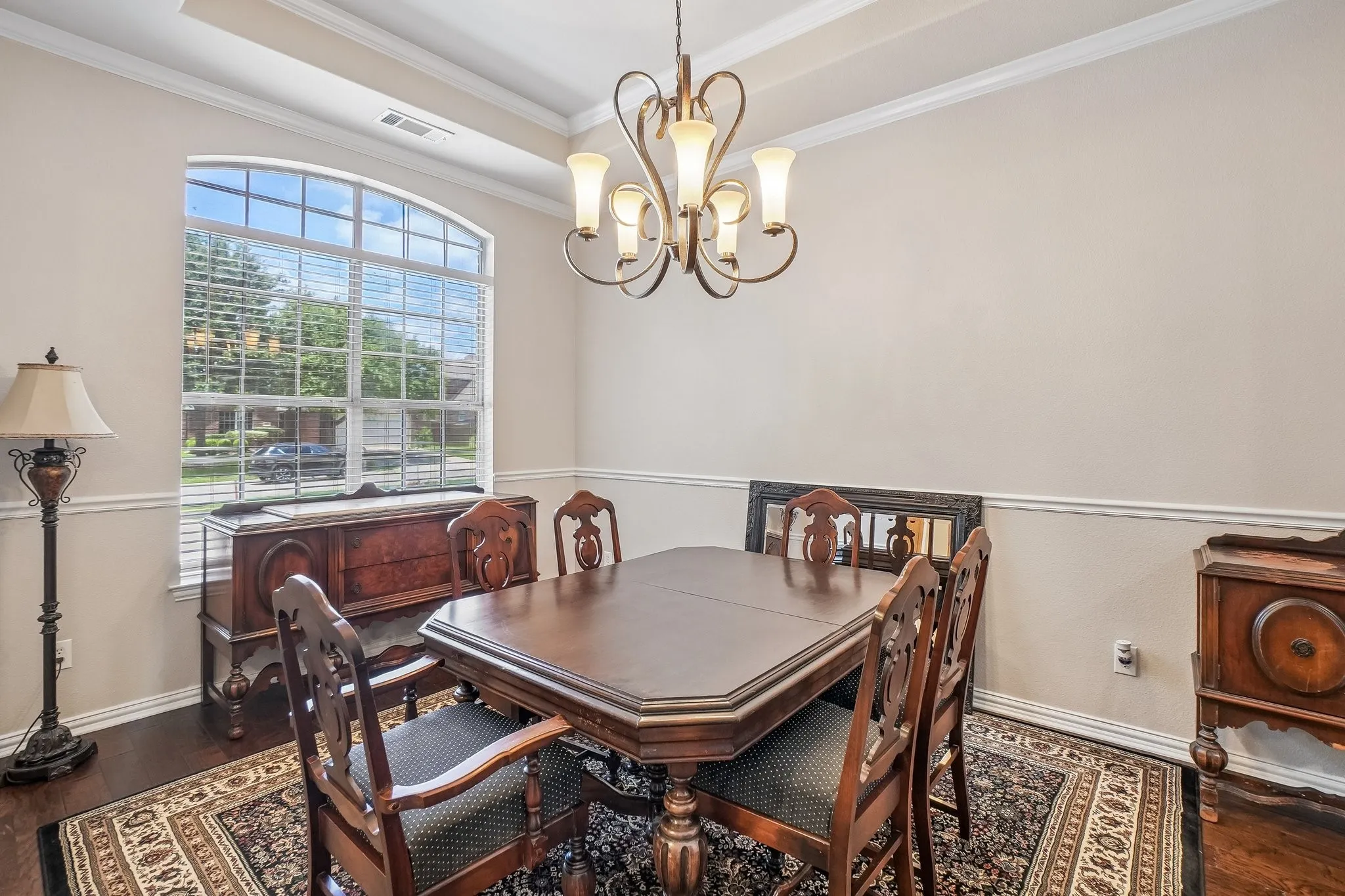 Single Family Residence For Sale in Tarrant County , 5320 Brazoria Drive, Grand Prairie, Texas 75052, 4 Bedroom, 3 Bathroom, 2 Garage spaces, 2,981 Sqft, built in 2008, mls#21299953, Real Estate Agent in Grand Prairie, Homes For Sale in Tarrant county, Homes For Sale in Grand Prairie, Realtor in Grand Prairie Texas, Real Estate Brokerage Independent Realty Texas, Luminita Cordes Realtor