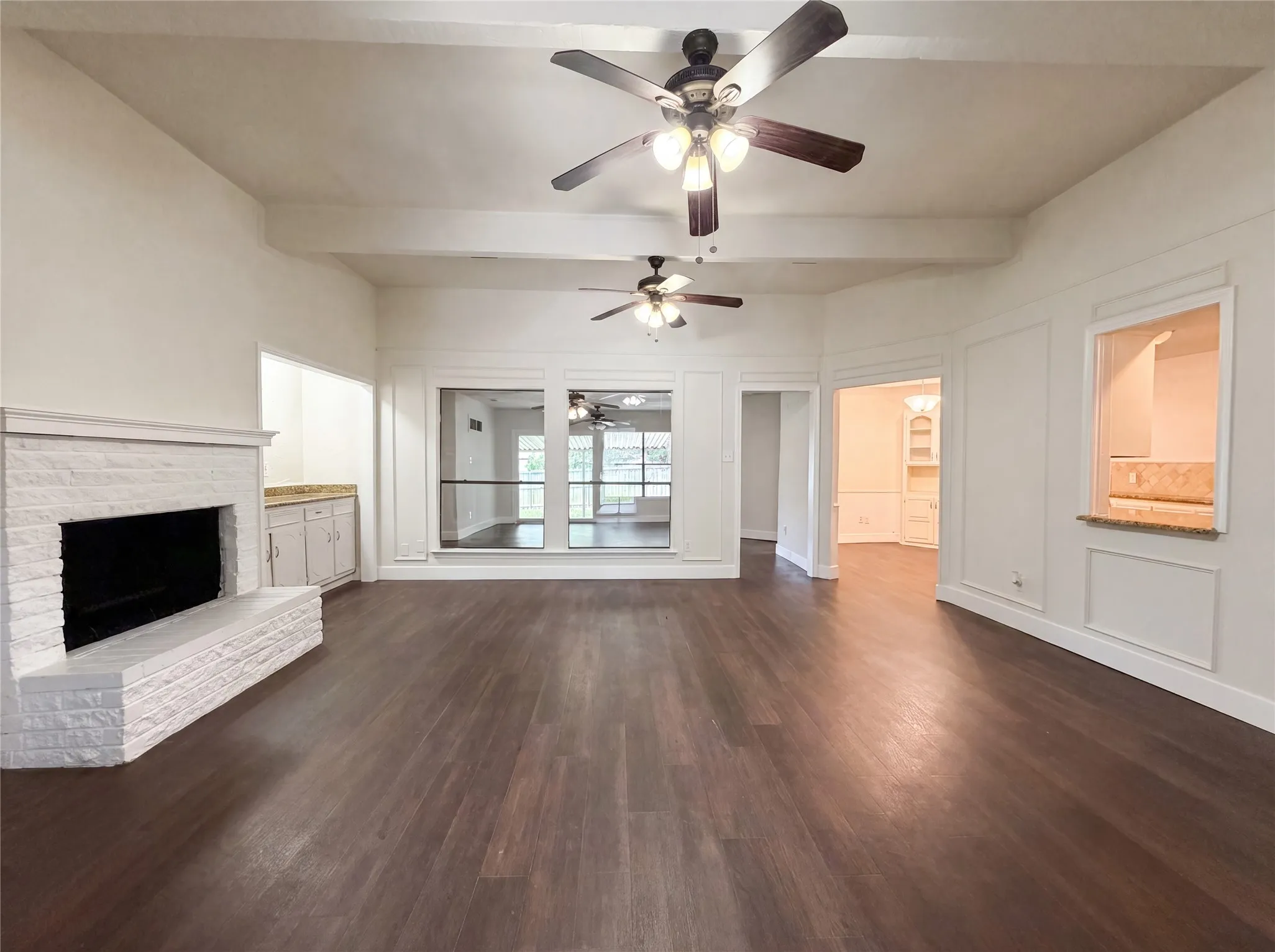 Single Family Residence For Sale in Dallas County , 2005 N Arbor Rose Drive, Grand Prairie, Texas 75050, 4 Bedroom, 3 Bathroom, 2 Garage spaces, 2,360 Sqft, built in 1978, mls#21301258, Real Estate Agent in Grand Prairie, Homes For Sale in Dallas county, Homes For Sale in Grand Prairie, Realtor in Grand Prairie Texas, Real Estate Brokerage Independent Realty Texas, Luminita Cordes Realtor