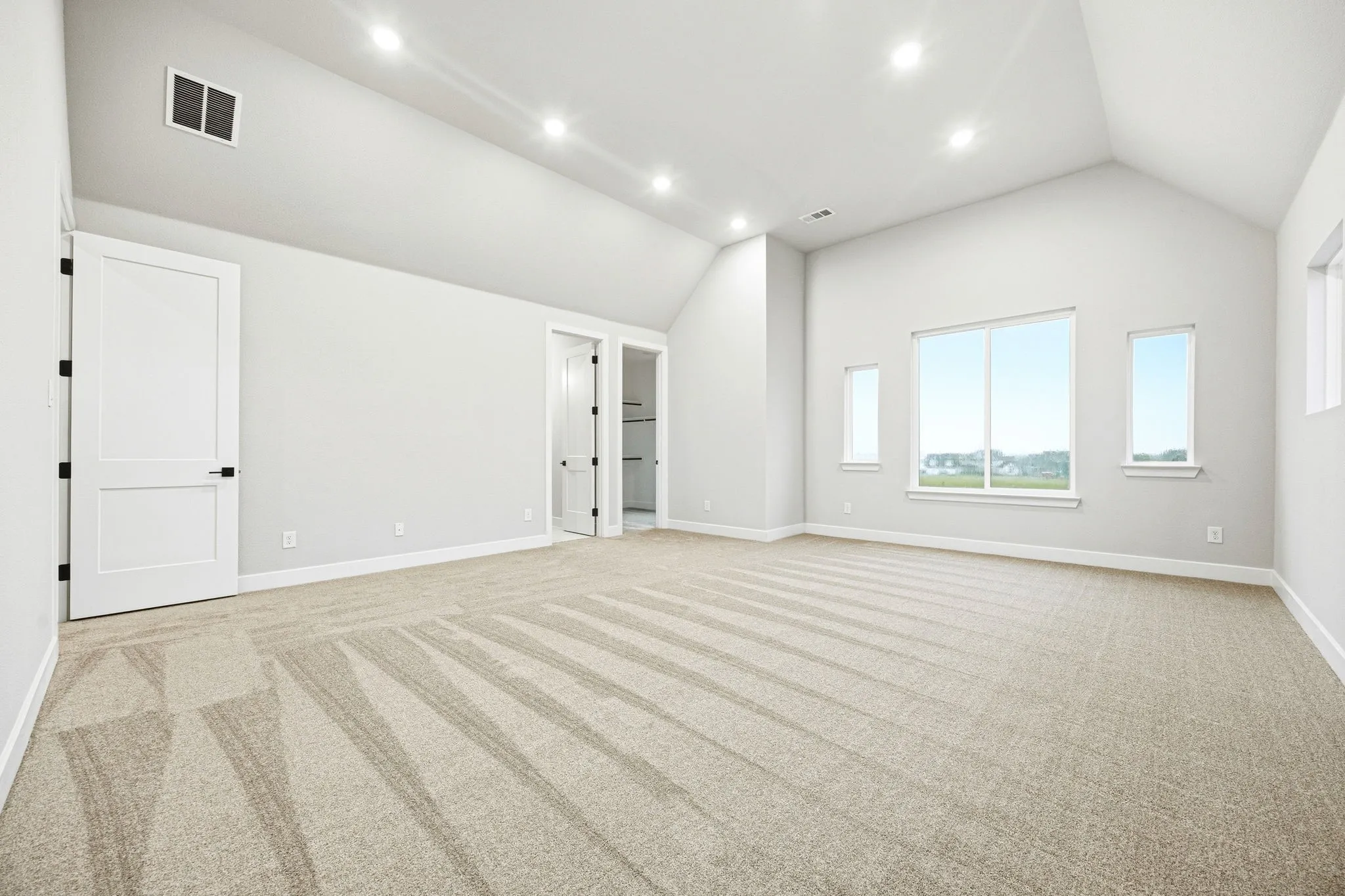 Bonus Room With Closet, Full Bath