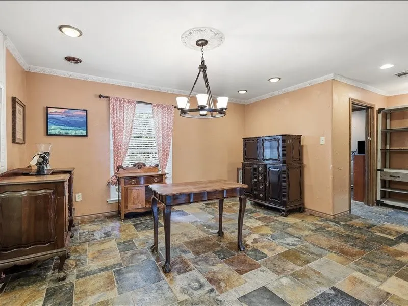 Single Family Residence For Sale in Tarrant County , 200 Timberlane Terrace, Euless, Texas 76039, 4 Bedroom, 2 Bathroom, Garage spaces, 2,650 Sqft, built in 1965, mls#21299740, Real Estate Agent in Euless, Homes For Sale in Tarrant county, Homes For Sale in Euless, Realtor in Euless Texas, Real Estate Brokerage Independent Realty Texas, Luminita Cordes Realtor