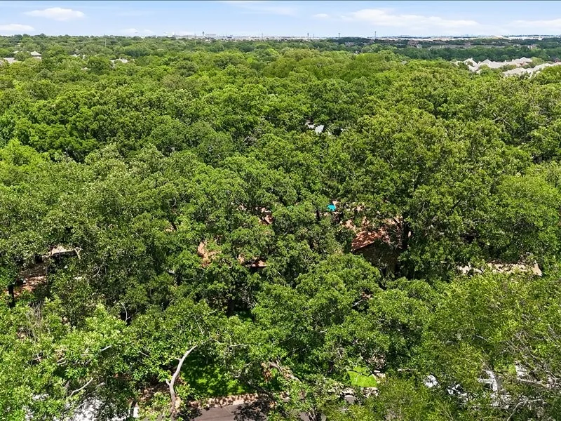 Single Family Residence For Sale in Tarrant County , 200 Timberlane Terrace, Euless, Texas 76039, 4 Bedroom, 2 Bathroom, Garage spaces, 2,650 Sqft, built in 1965, mls#21299740, Real Estate Agent in Euless, Homes For Sale in Tarrant county, Homes For Sale in Euless, Realtor in Euless Texas, Real Estate Brokerage Independent Realty Texas, Luminita Cordes Realtor