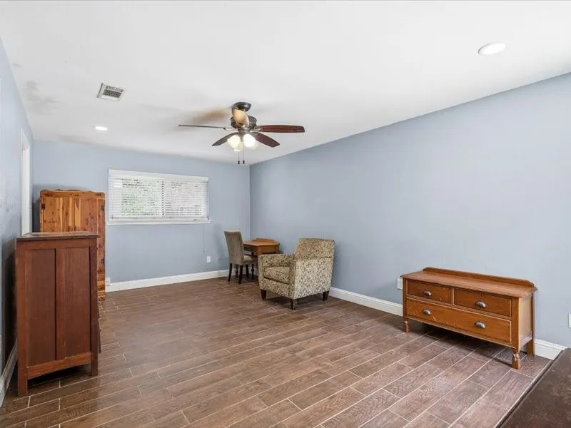 Single Family Residence For Sale in Tarrant County , 200 Timberlane Terrace, Euless, Texas 76039, 4 Bedroom, 2 Bathroom, Garage spaces, 2,650 Sqft, built in 1965, mls#21299740, Real Estate Agent in Euless, Homes For Sale in Tarrant county, Homes For Sale in Euless, Realtor in Euless Texas, Real Estate Brokerage Independent Realty Texas, Luminita Cordes Realtor