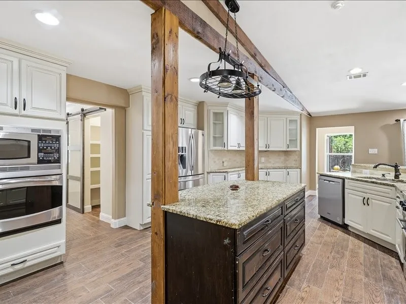Single Family Residence For Sale in Tarrant County , 200 Timberlane Terrace, Euless, Texas 76039, 4 Bedroom, 2 Bathroom, Garage spaces, 2,650 Sqft, built in 1965, mls#21299740, Real Estate Agent in Euless, Homes For Sale in Tarrant county, Homes For Sale in Euless, Realtor in Euless Texas, Real Estate Brokerage Independent Realty Texas, Luminita Cordes Realtor