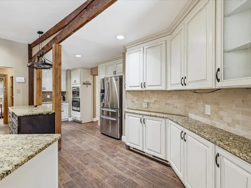 Single Family Residence For Sale in Tarrant County , 200 Timberlane Terrace, Euless, Texas 76039, 4 Bedroom, 2 Bathroom, Garage spaces, 2,650 Sqft, built in 1965, mls#21299740, Real Estate Agent in Euless, Homes For Sale in Tarrant county, Homes For Sale in Euless, Realtor in Euless Texas, Real Estate Brokerage Independent Realty Texas, Luminita Cordes Realtor
