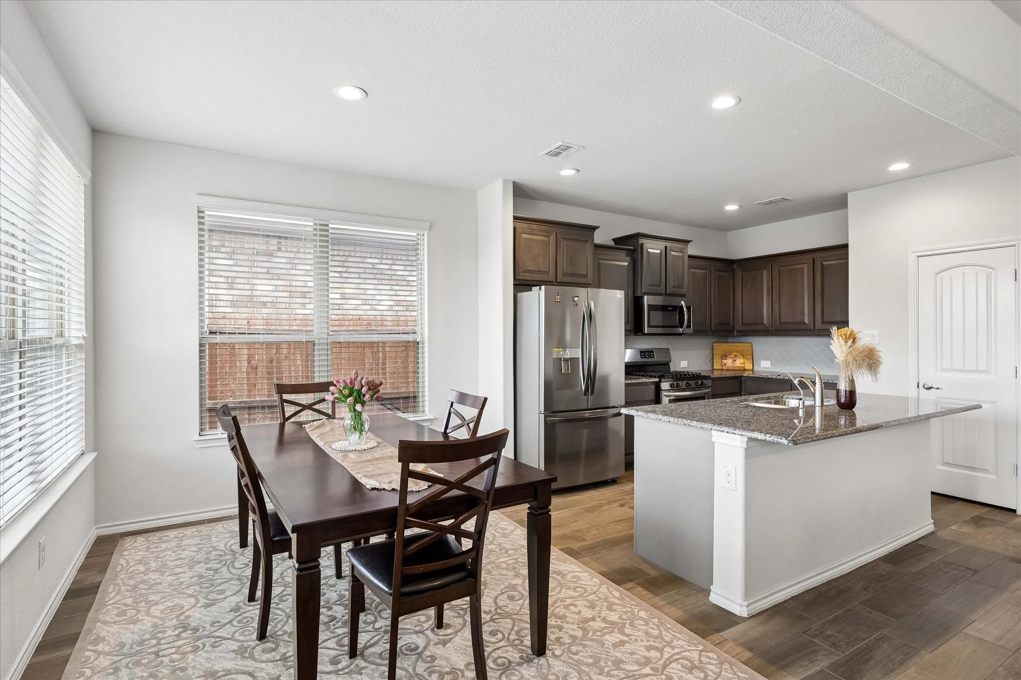 Single Family Residence For Sale in Tarrant County , 1112 Bowlus Drive, Fort Worth, Texas 76177, 3 Bedroom, 2 Bathroom, 2 Garage spaces, 1,656 Sqft, built in 2017, mls#21301651, Real Estate Agent in Fort Worth, Homes For Sale in Tarrant county, Homes For Sale in Fort Worth, Realtor in Fort Worth Texas, Real Estate Brokerage Independent Realty Texas, Luminita Cordes Realtor