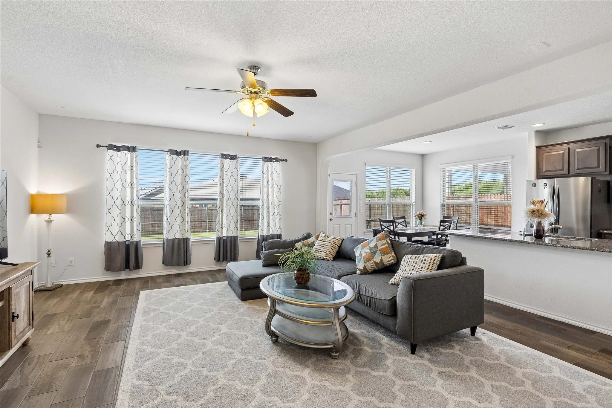 Single Family Residence For Sale in Tarrant County , 1112 Bowlus Drive, Fort Worth, Texas 76177, 3 Bedroom, 2 Bathroom, 2 Garage spaces, 1,656 Sqft, built in 2017, mls#21301651, Real Estate Agent in Fort Worth, Homes For Sale in Tarrant county, Homes For Sale in Fort Worth, Realtor in Fort Worth Texas, Real Estate Brokerage Independent Realty Texas, Luminita Cordes Realtor