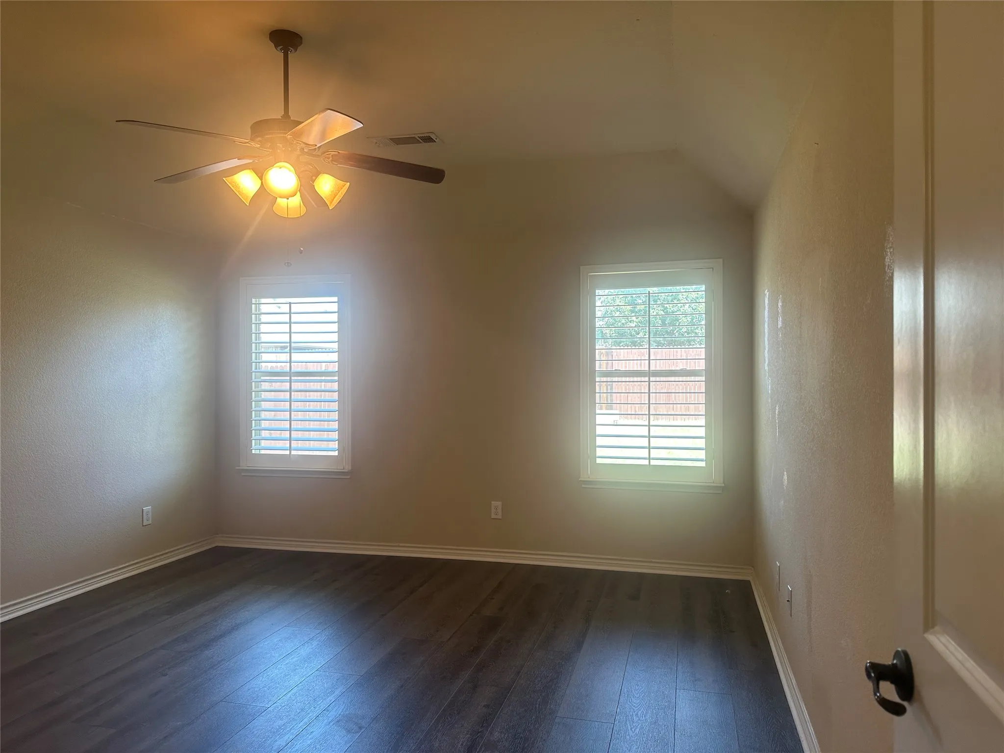 Single Family Residence For Rent in Denton County , 508 Cypress Hill Drive, Little Elm, Texas 75068, 3 Bedroom, 2 Bathroom, 2 Garage spaces, 2,187 Sqft, built in 2014, mls#21300872, Real Estate Agent in Little Elm, Homes For Rent in Denton county, Homes For Rent in Little Elm, Realtor in Little Elm Texas, Real Estate Brokerage Independent Realty Texas, Luminita Cordes Realtor
